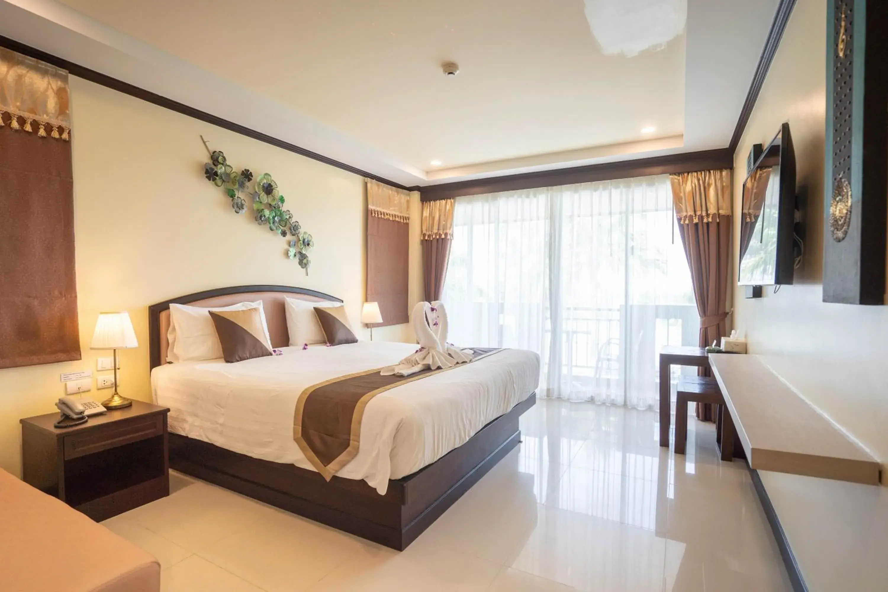 Photo of the whole room, Bed in Baan Sailom Hotel Phuket - Sha Extra Plus Photo of the whole room, Bed in Baan Sailom Hotel Phuket - Sha Extra Plus