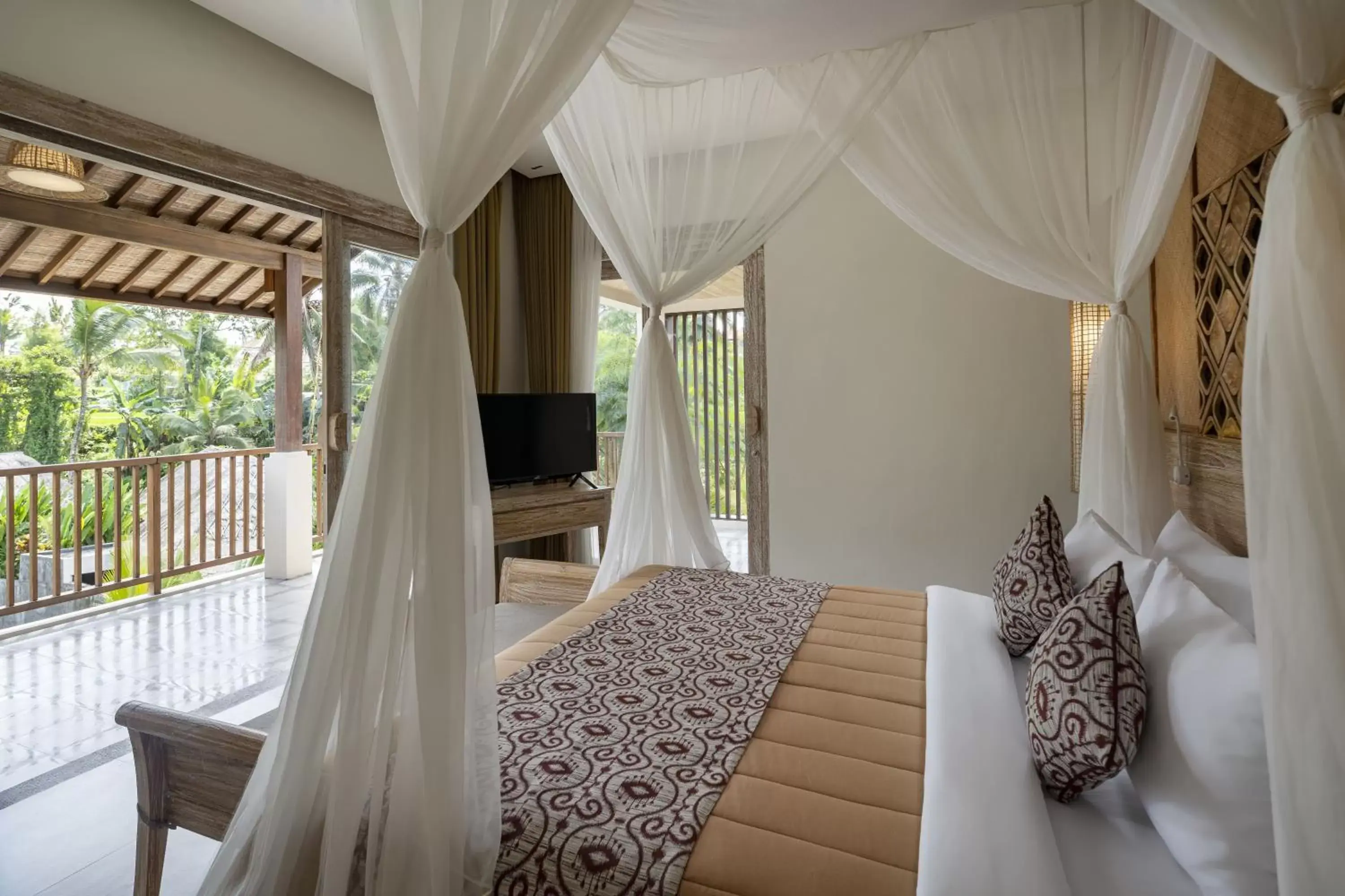 Bedroom, Bed in The Sun of Granary Resort and Villas
