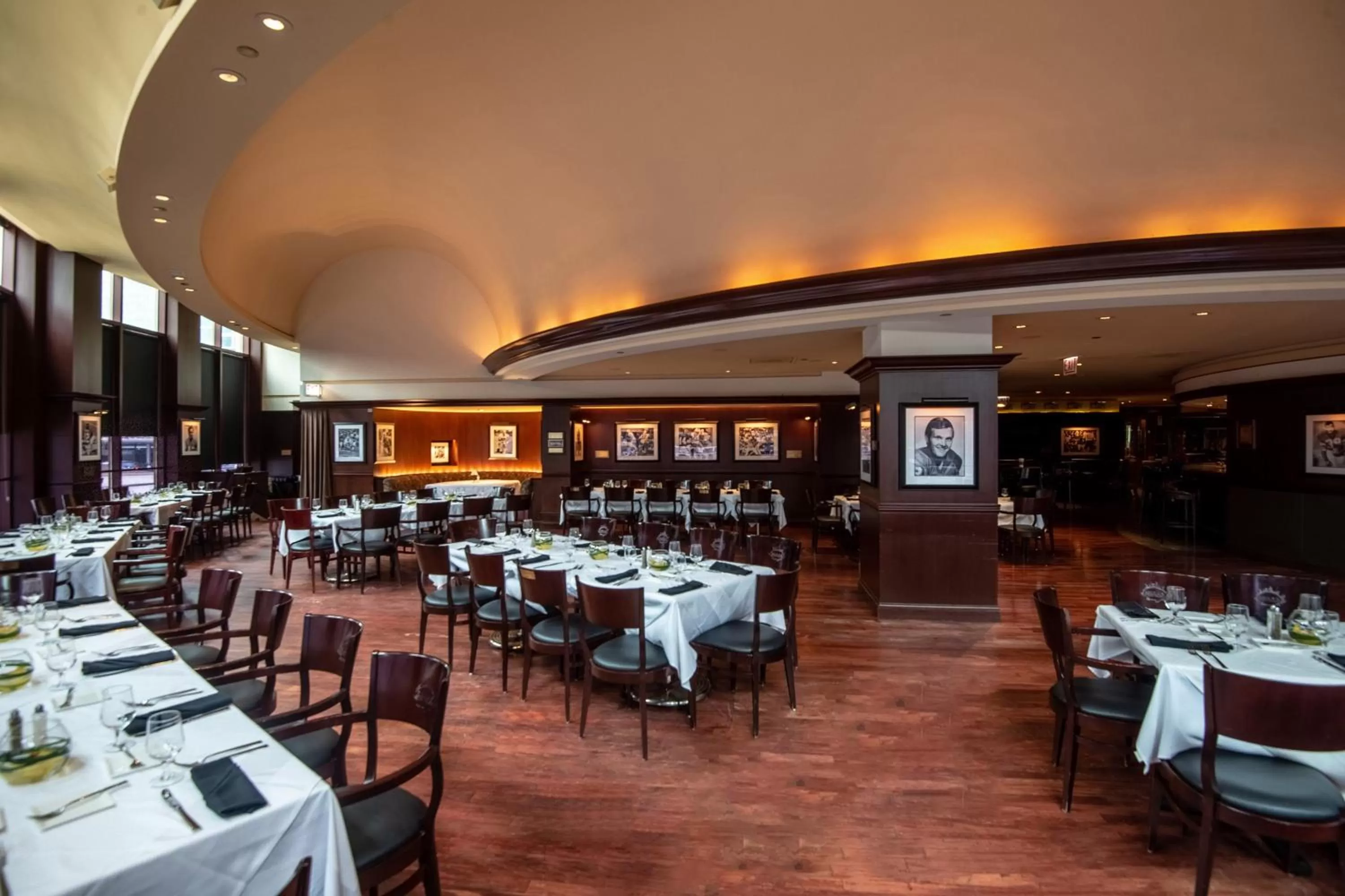 Restaurant/places to eat in Sheraton Grand Chicago Riverwalk