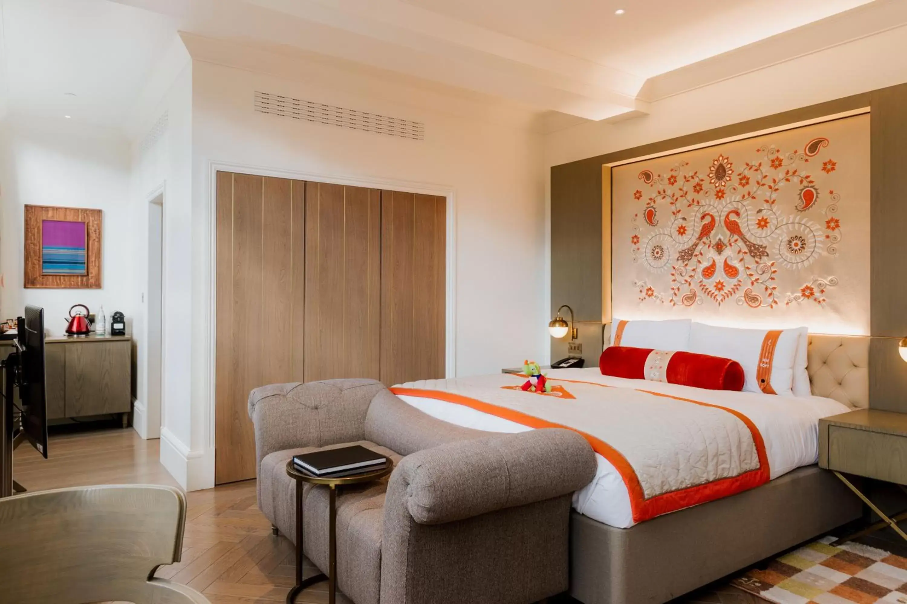 Bedroom, Bed in The LaLit London