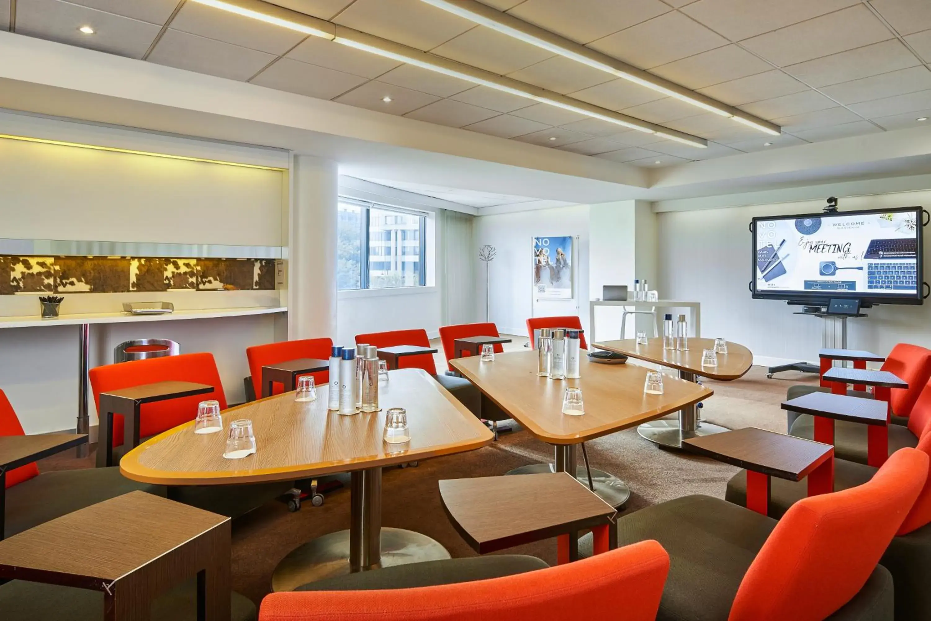 Meeting/conference room, Lounge/Bar in Novotel Paris Rueil Malmaison