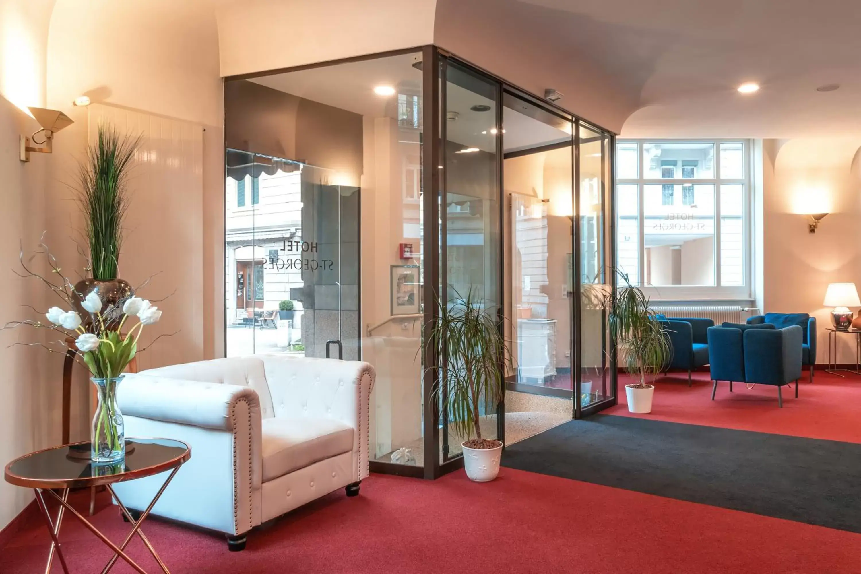 Lobby or reception, Seating Area in Saint Georges Hotel