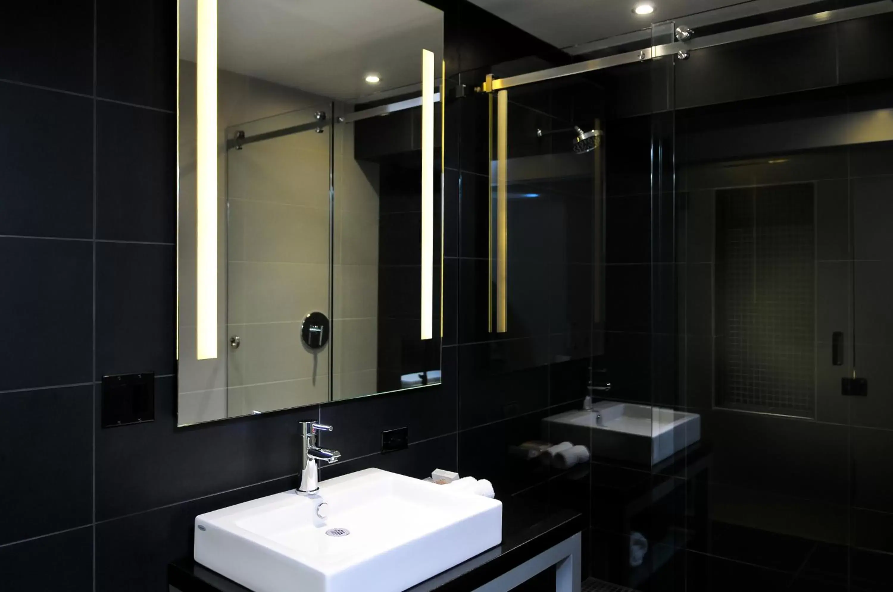 Shower, Bathroom in Hercor Hotel - Urban Boutique