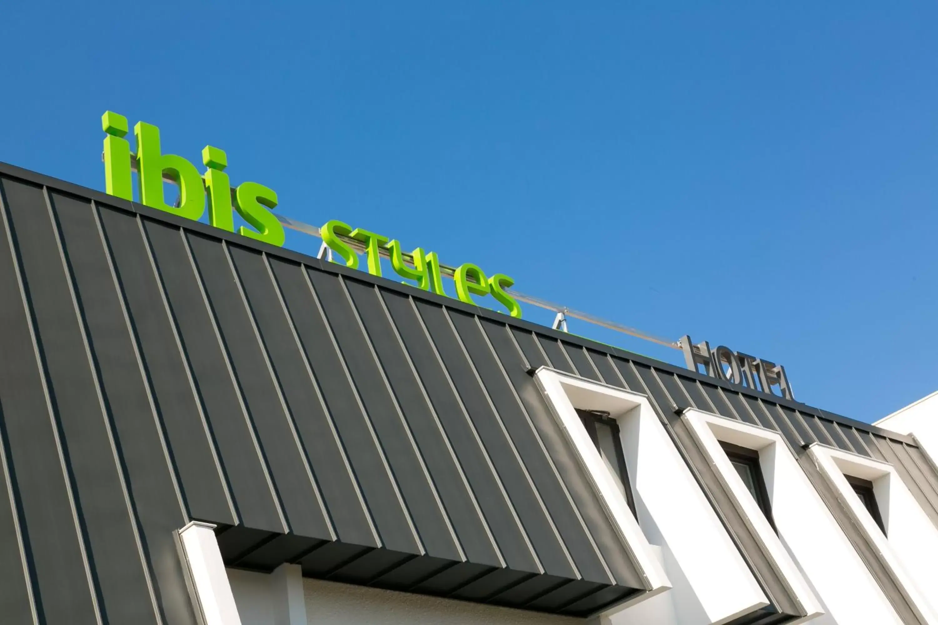Facade/entrance, Property Building in ibis Styles Bordeaux Aéroport