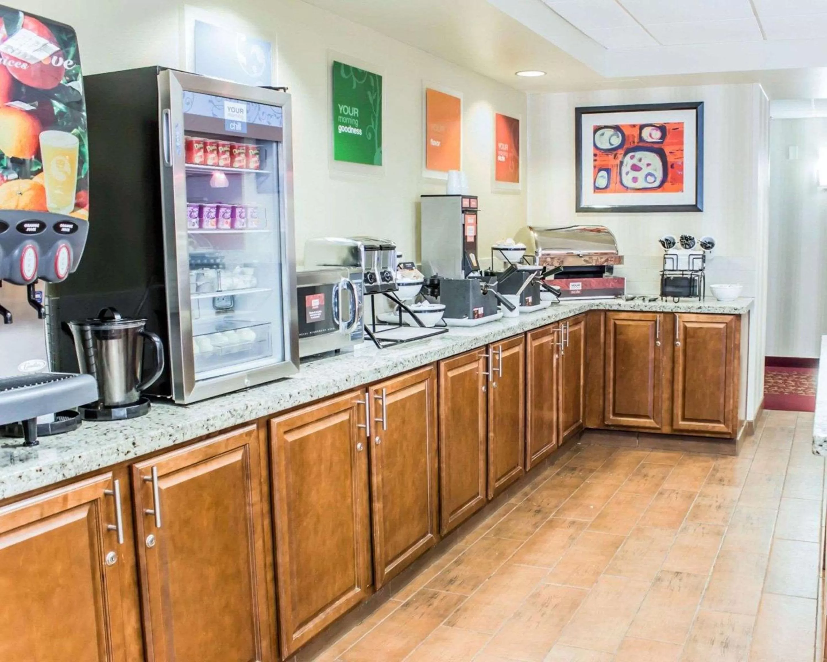 Restaurant/places to eat in Comfort Inn Fayetteville near Fort Bragg