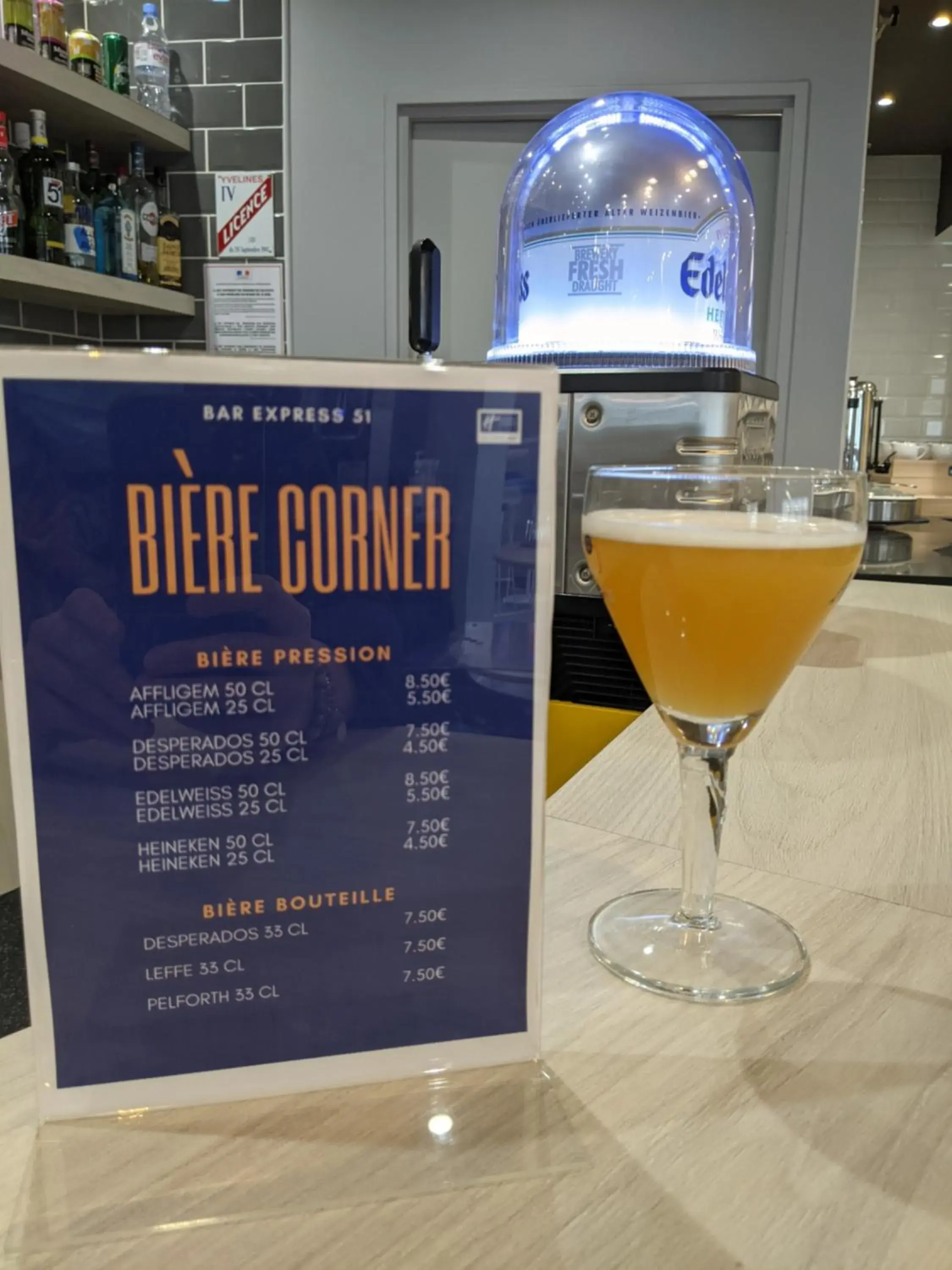 Restaurant/places to eat in Holiday Inn Express Paris - Velizy by IHG Restaurant/places to eat in Holiday Inn Express Paris - Velizy by IHG