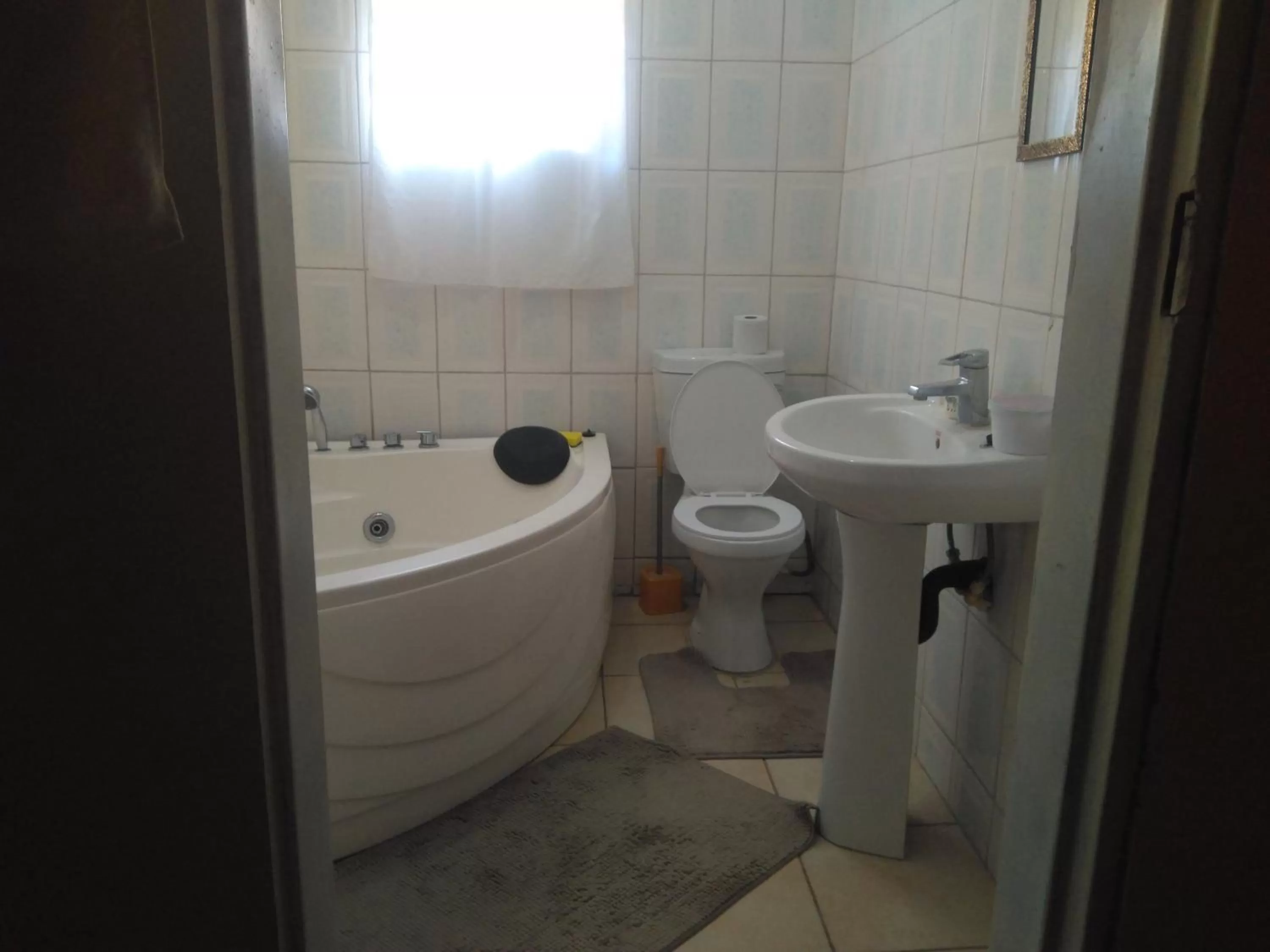 Bathroom in Golden Days Lodge