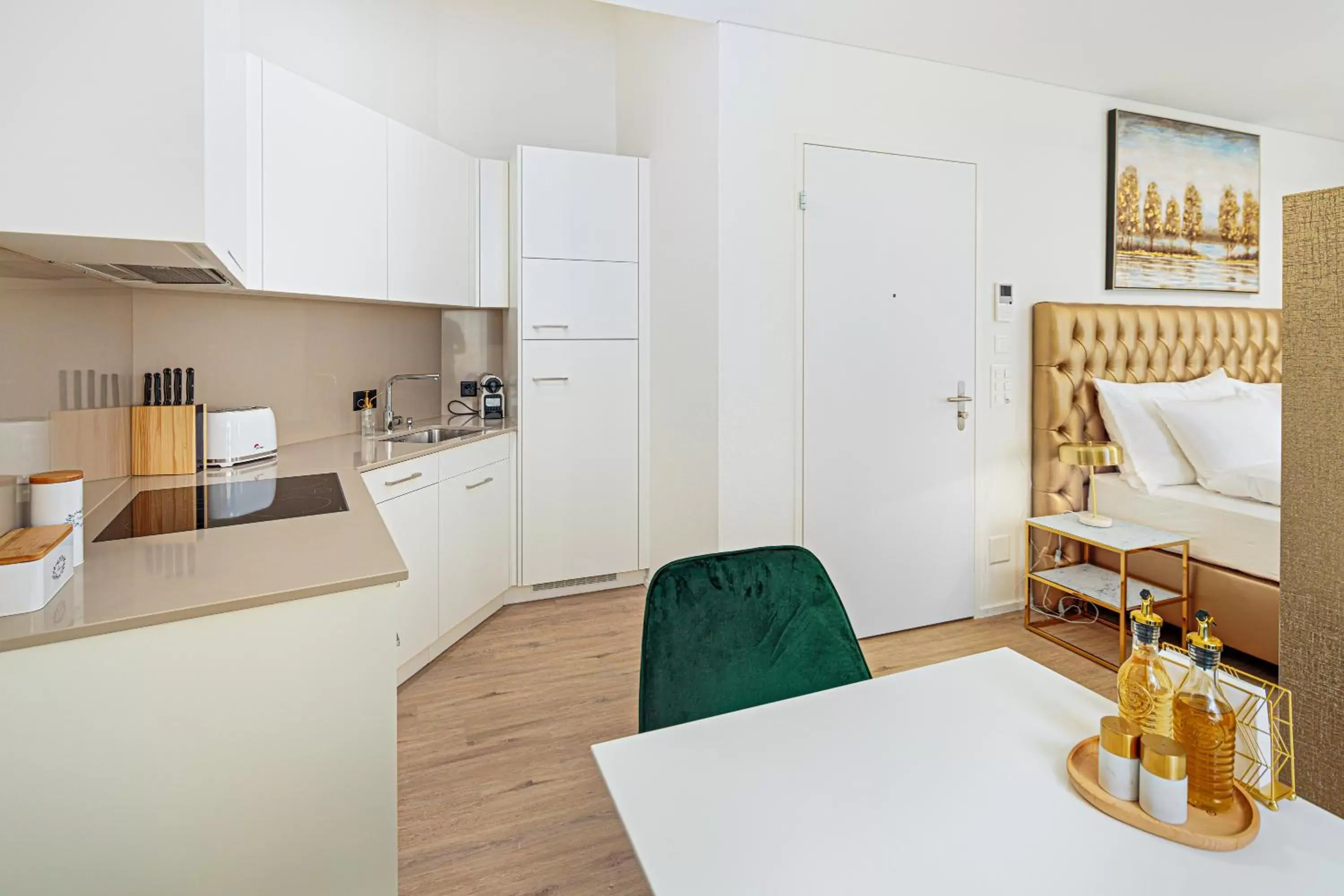 Dining area, Kitchen/Kitchenette in EH Apartments Merkur