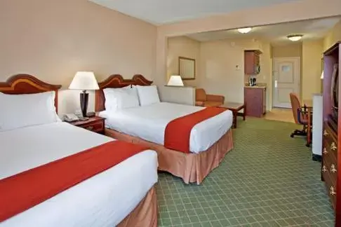 Queen Room - Non-Smoking in Holiday Inn Express Hotel & Suites Cape Girardeau I-55, an IHG Hotel