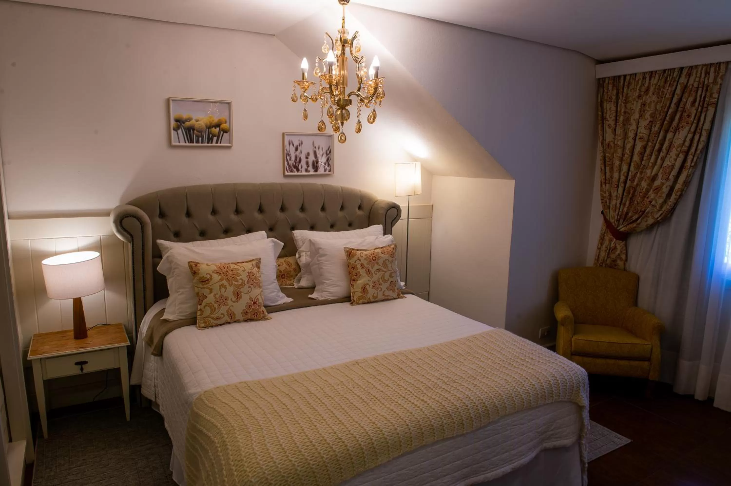 Hot Tub, Bed in Pousada das Lavandas