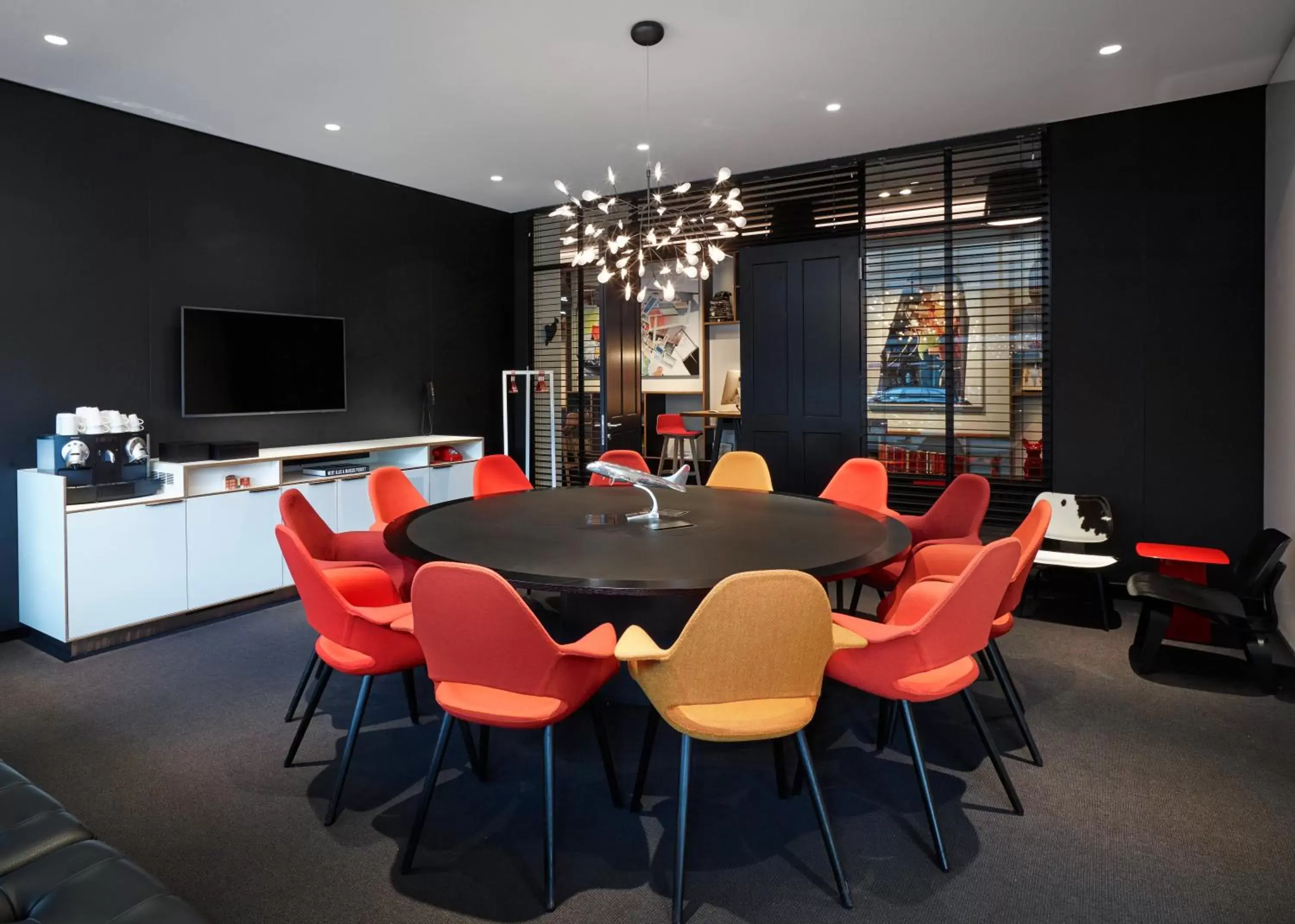 Meeting/conference room in citizenM Zürich