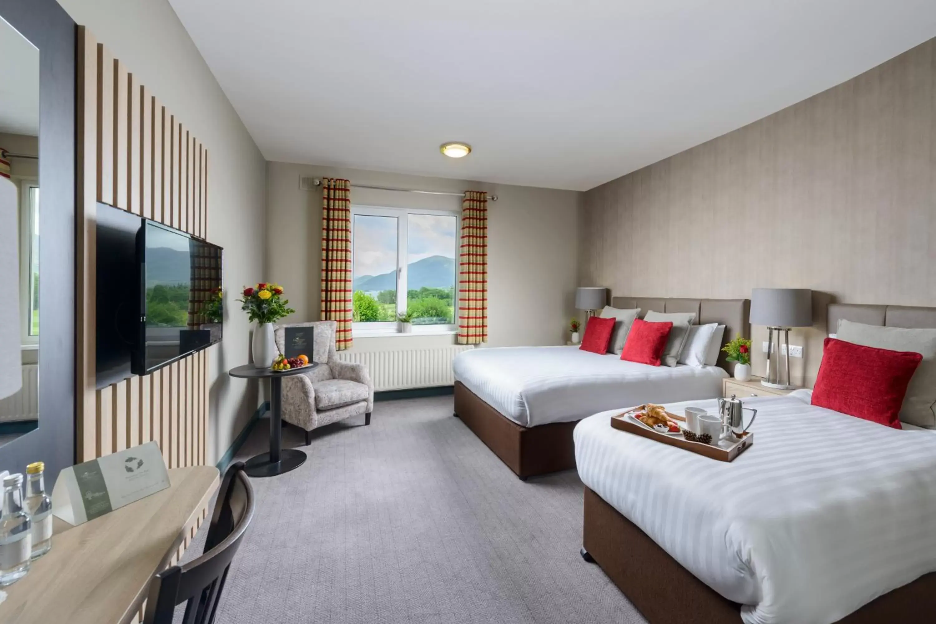 Bedroom, Bed in Castlerosse Park Resort