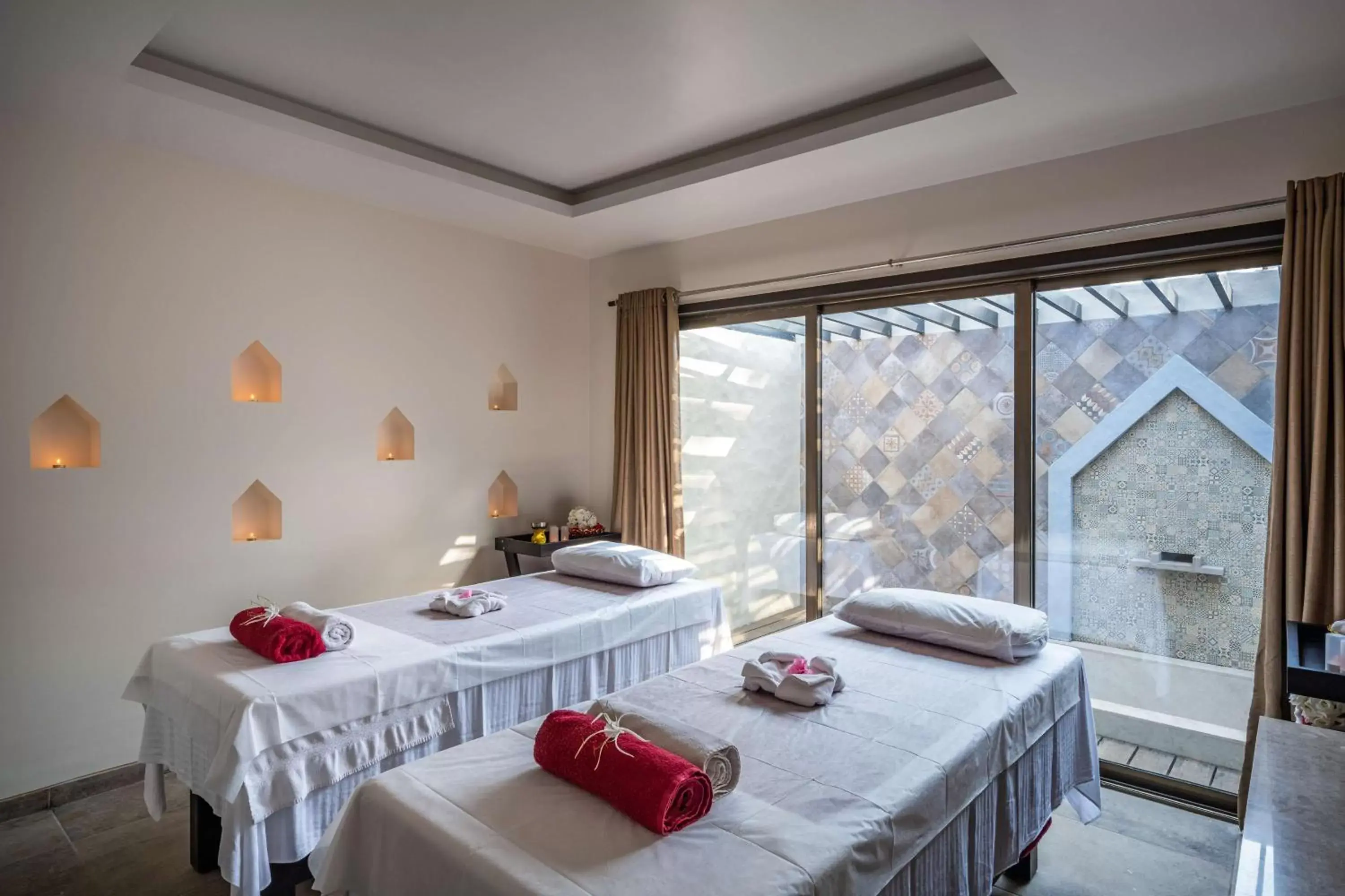 Spa and wellness centre/facilities in Silver Waves Resort & Spa Daman, a member of Radisson Individuals