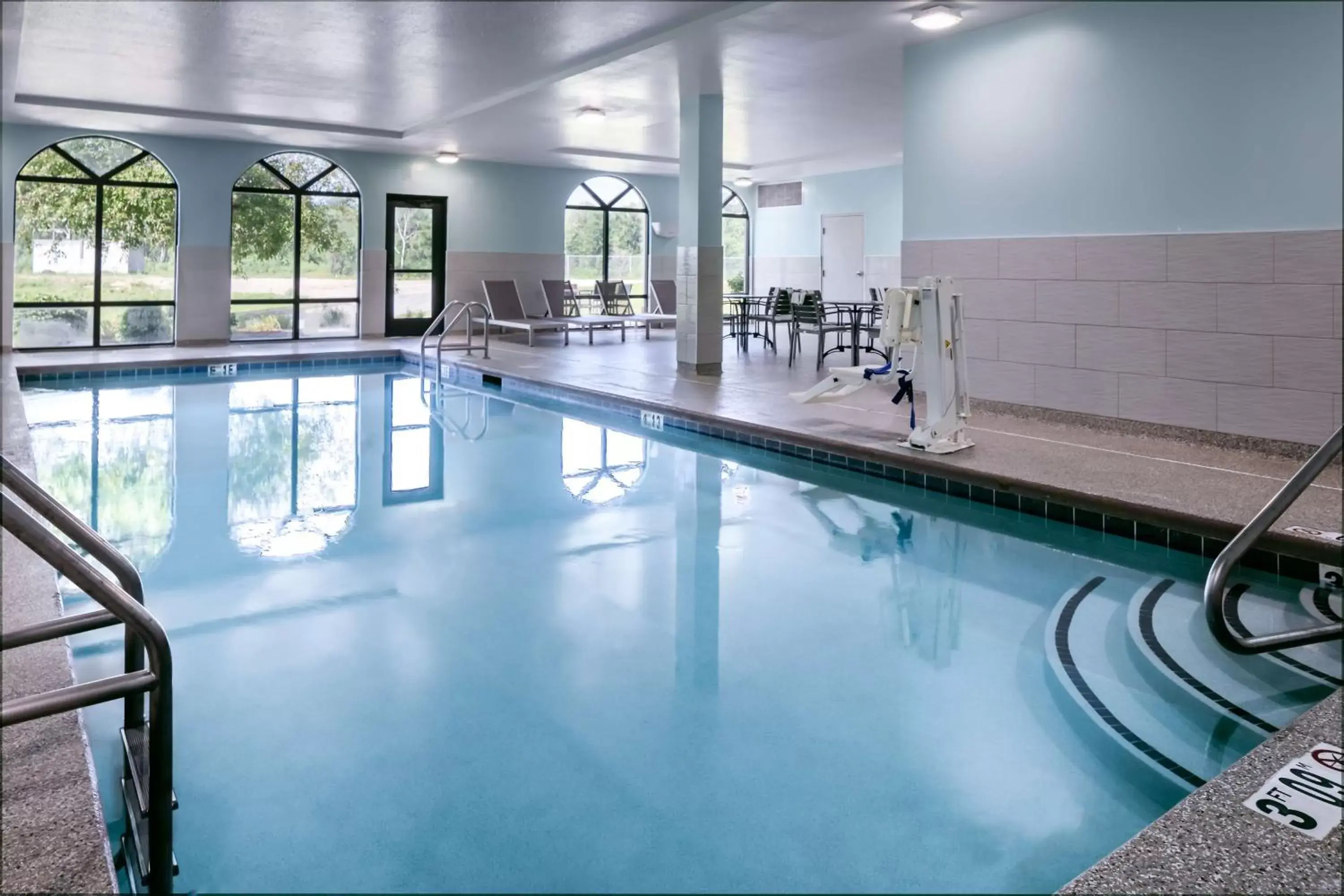 Swimming Pool in Hampton Inn Council Bluffs