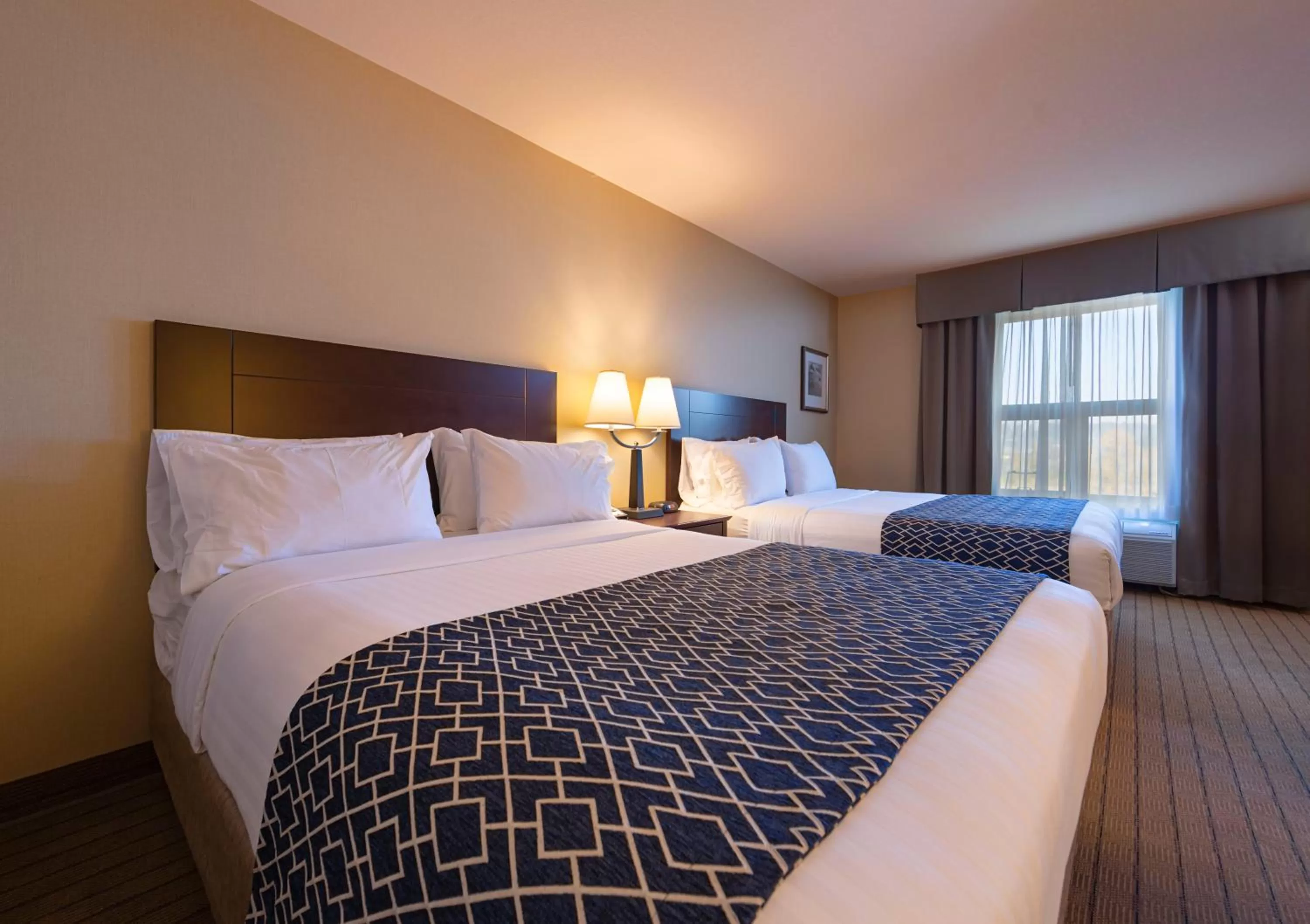 Bed in Bayview Hotel