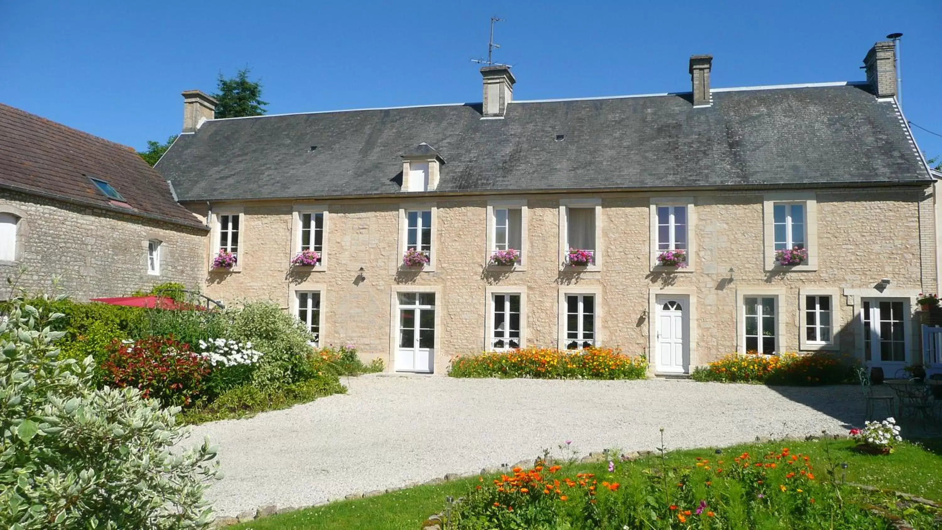 Facade/entrance, Garden in Domaine De La Cour Vautier