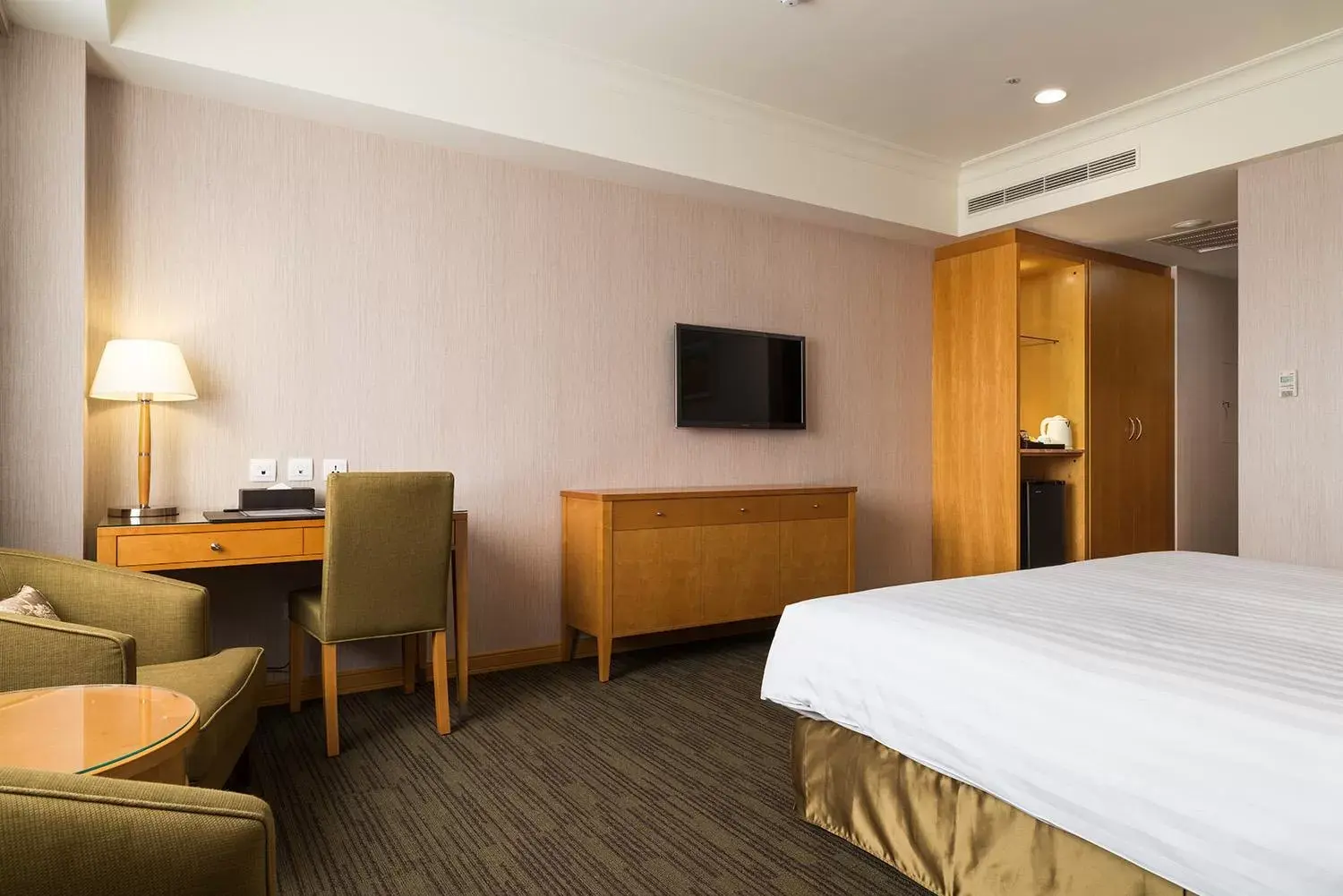 Superior Double Room in Fushin Hotel Taipei Superior Double Room in Fushin Hotel Taipei