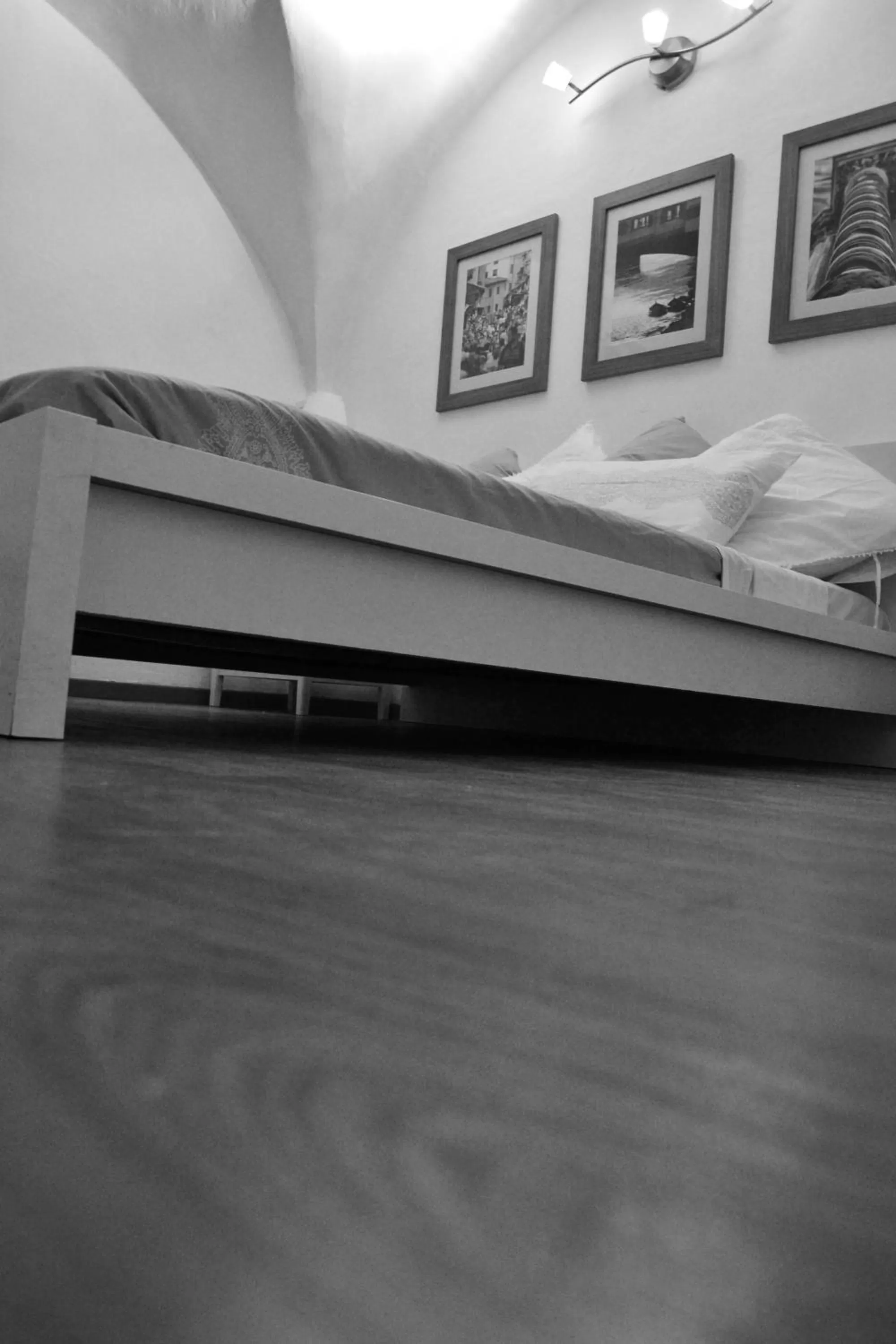 Decorative detail in Pontevecchio Relais