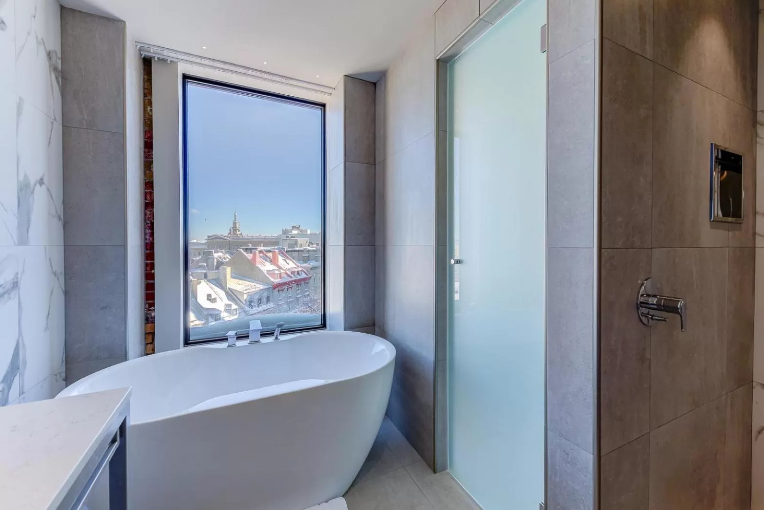 Bathroom in Monsieur Jean - Hôtel Particulier