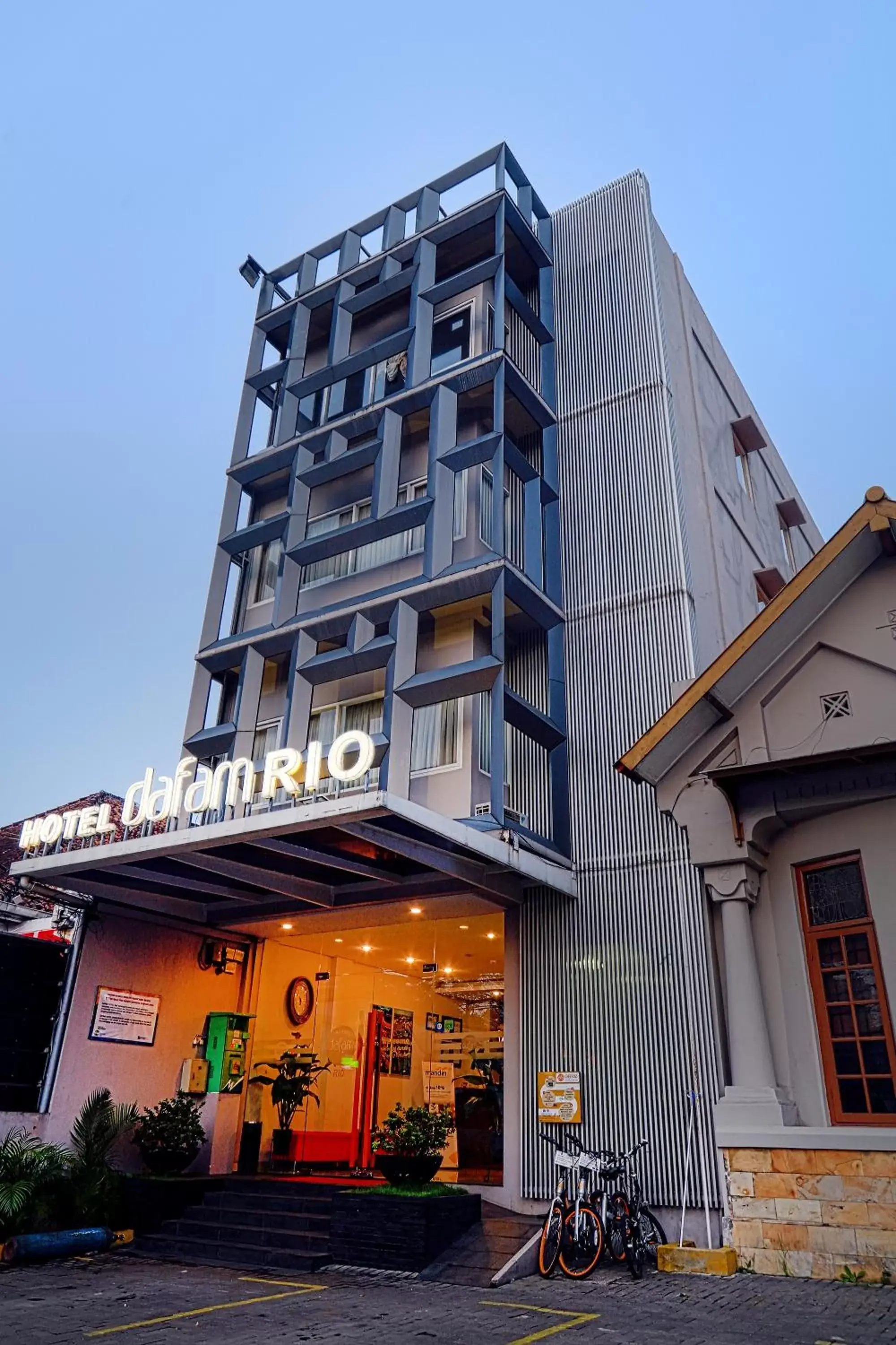 Facade/entrance, Property Building in Hotel Dafam Rio