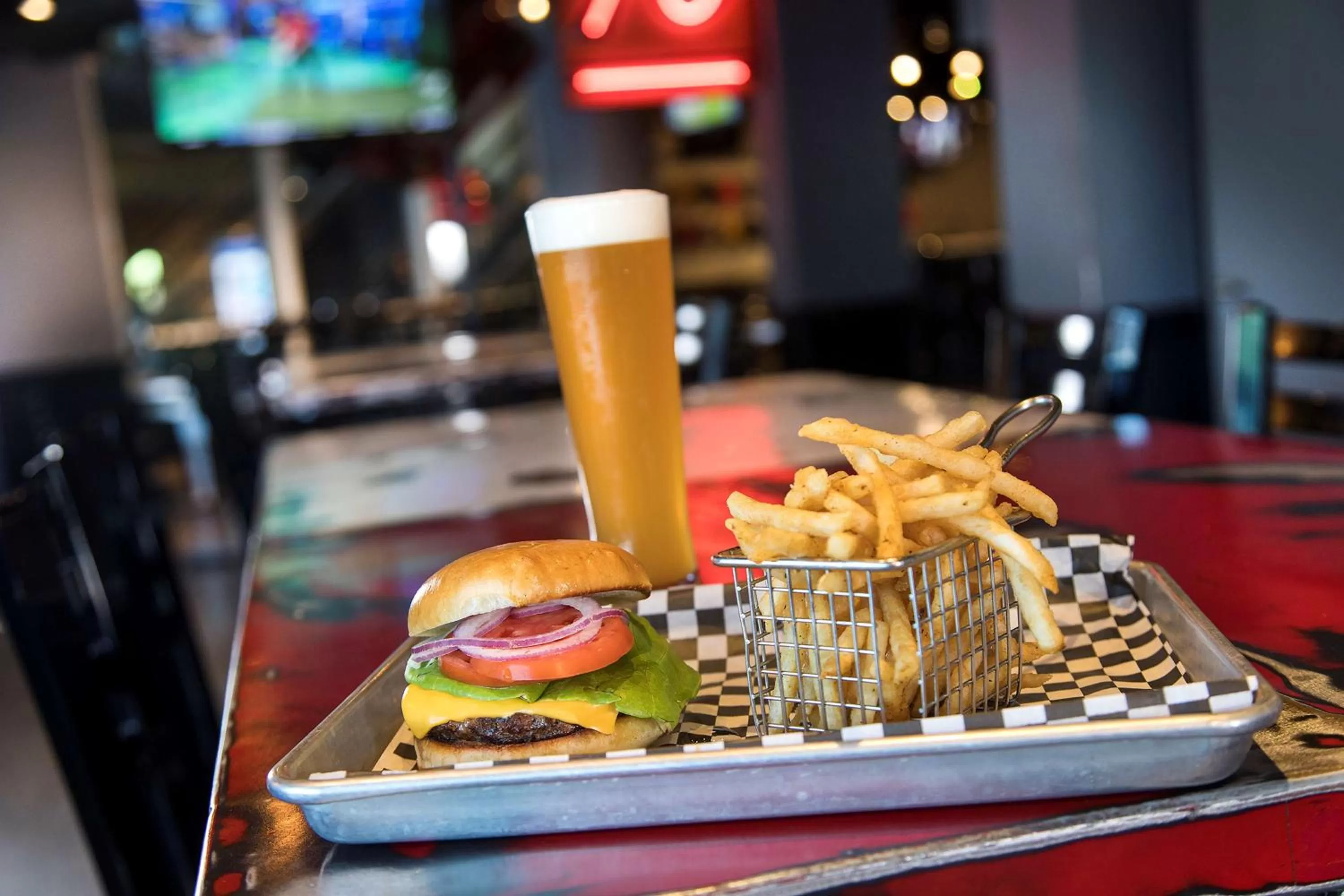 Lounge or bar in Hilton Atlanta Airport