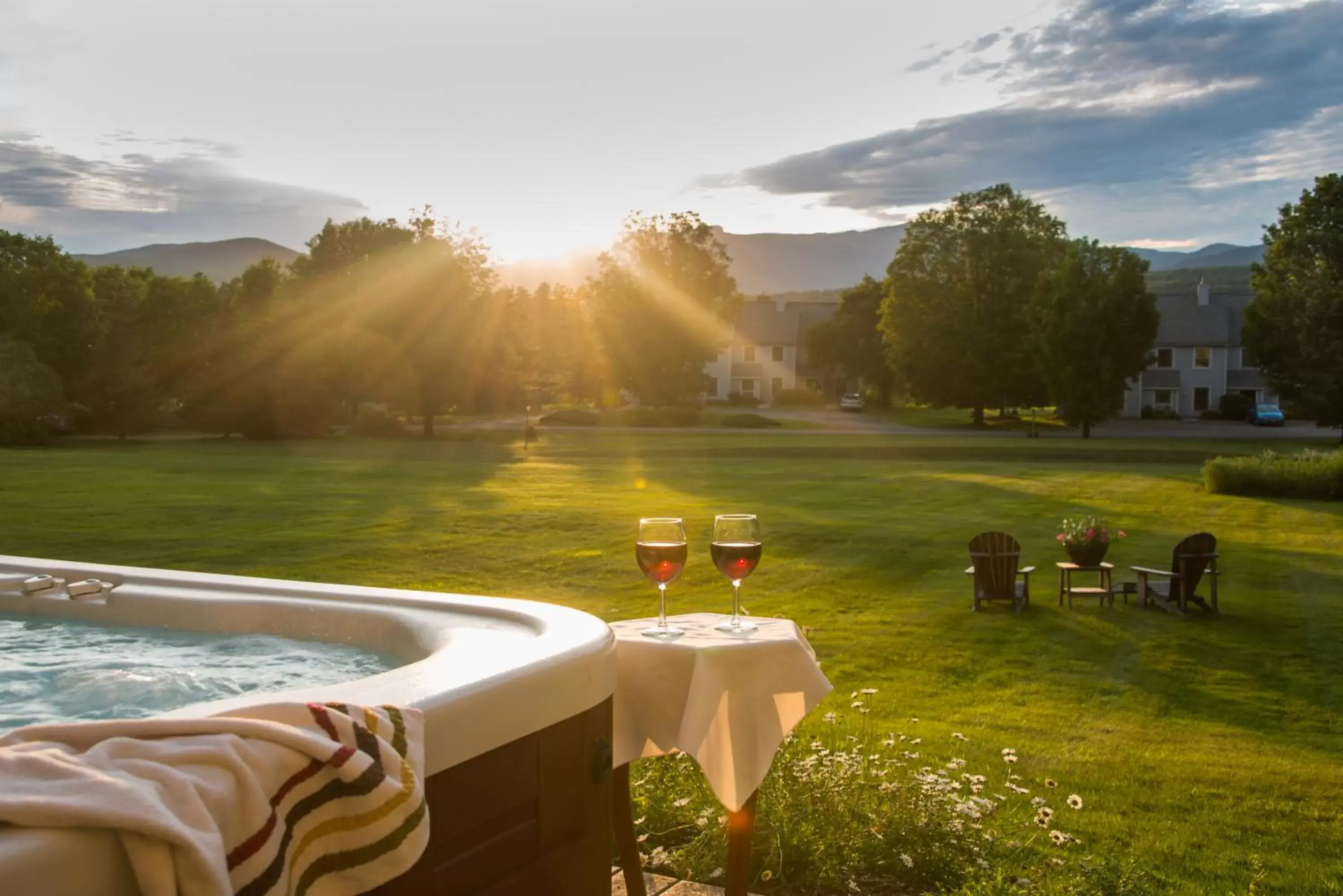 Hot Tub in Brass Lantern Inn