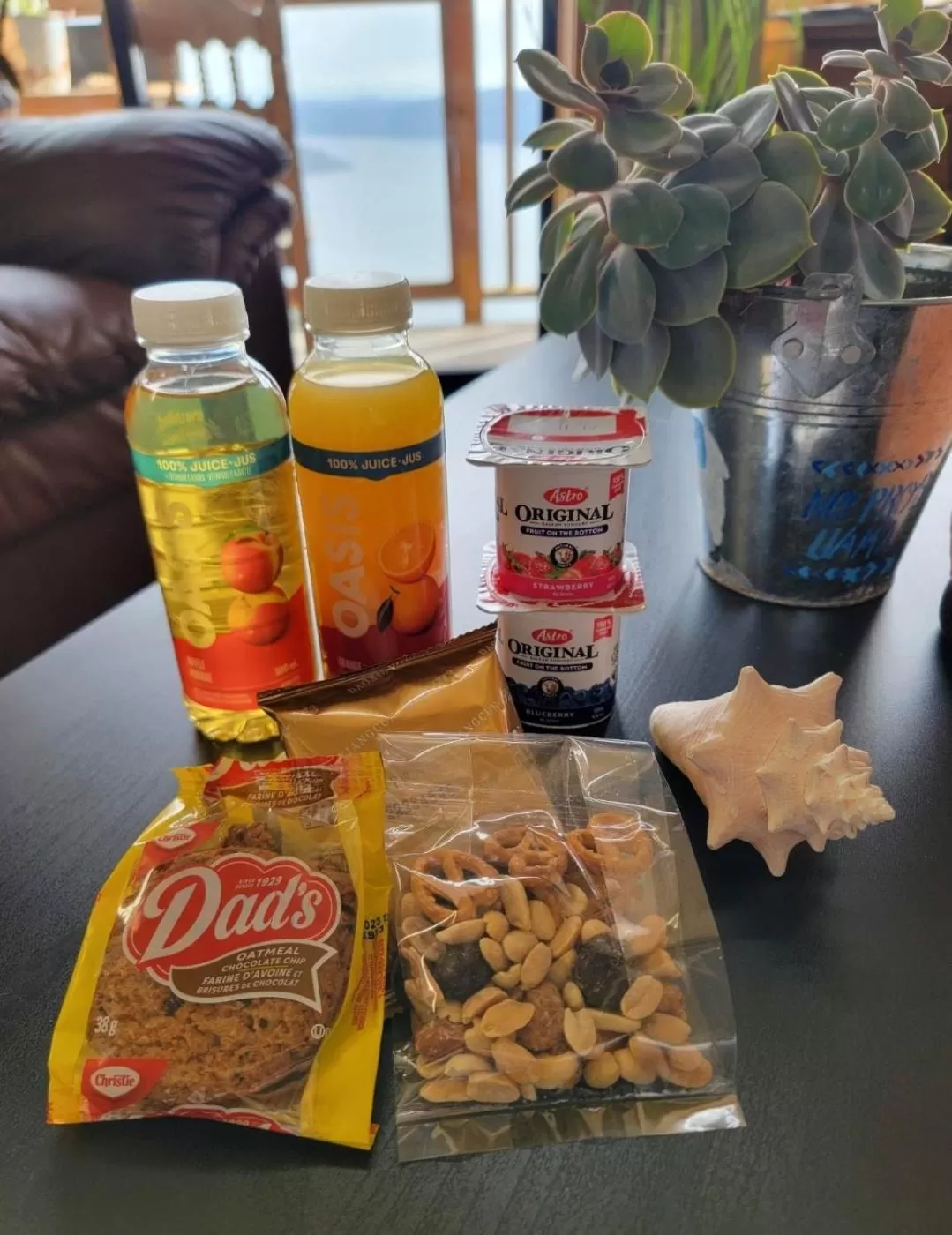 Breakfast in Moon Water Lodge