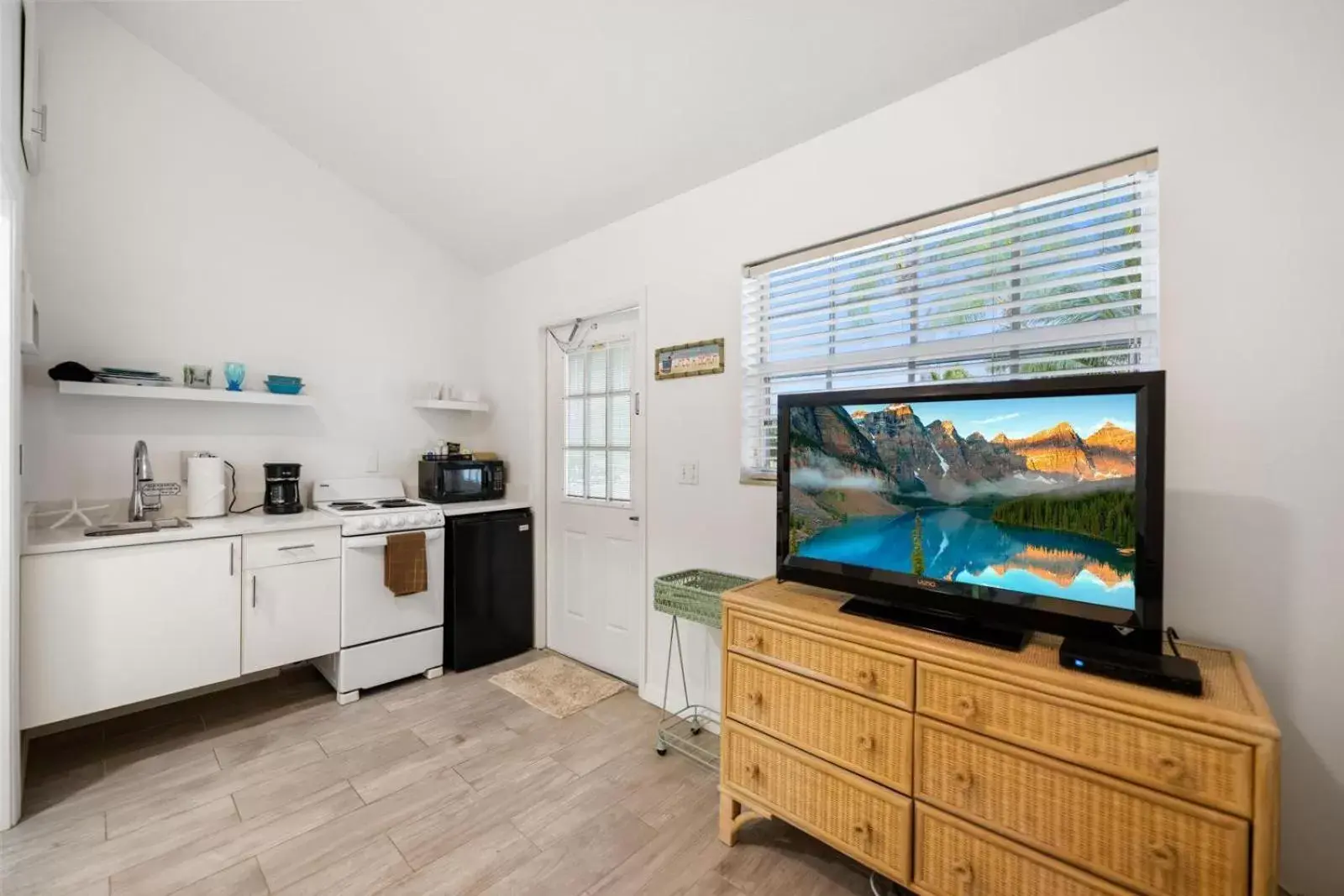 TV/Entertainment Center in Seahorse Beach Bungalows