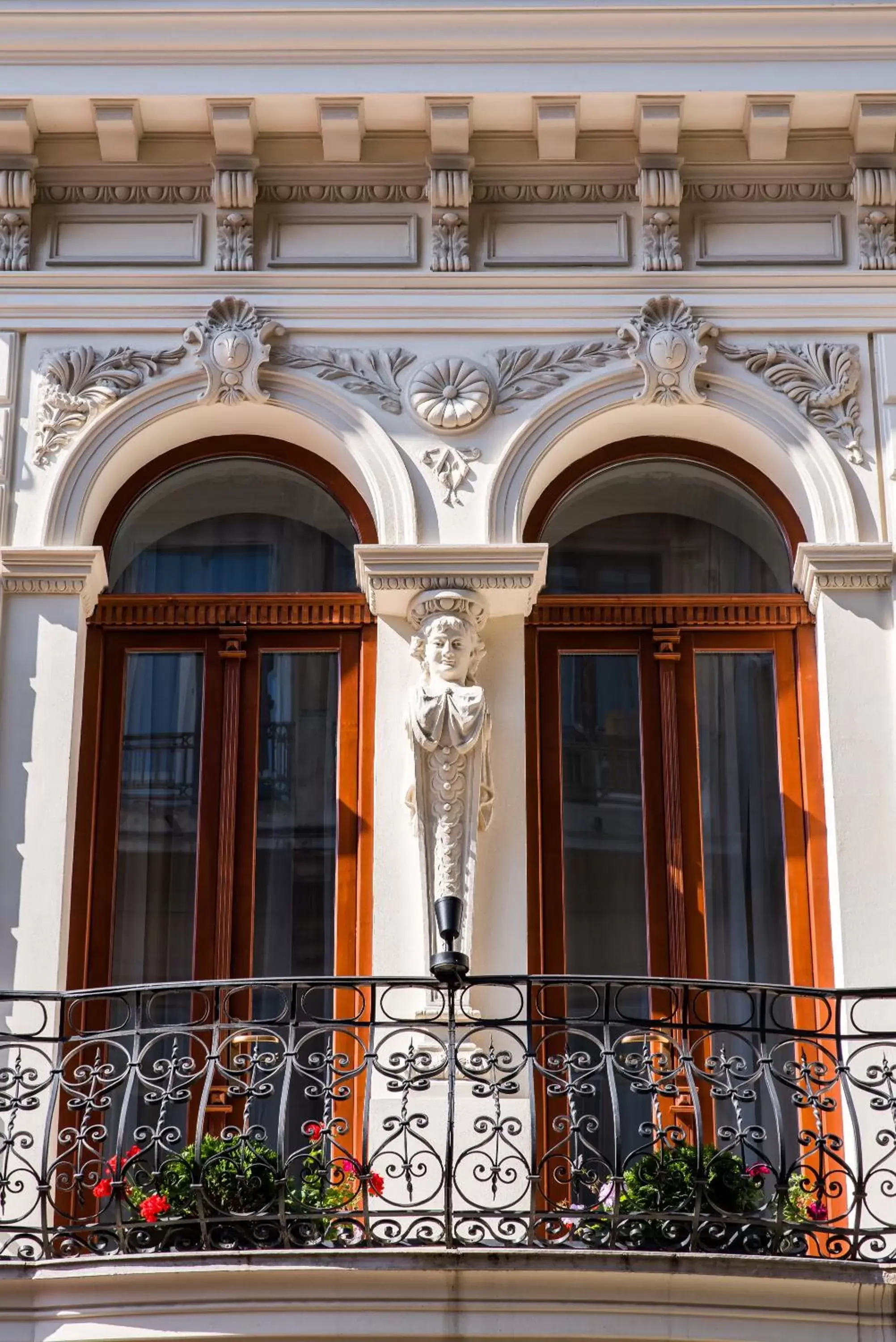 Facade/entrance in Concorde Old Bucharest Hotel