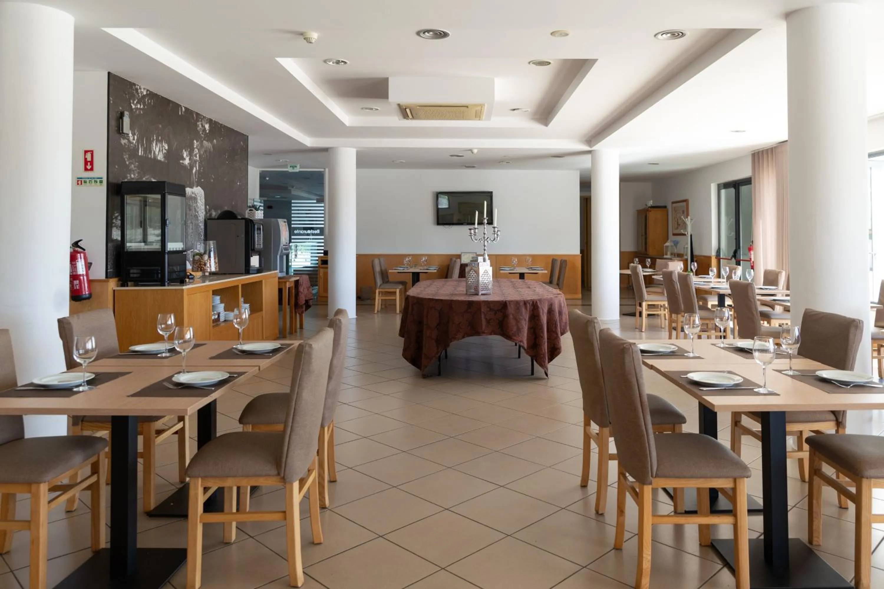 Restaurant/places to eat in Hotel Durao