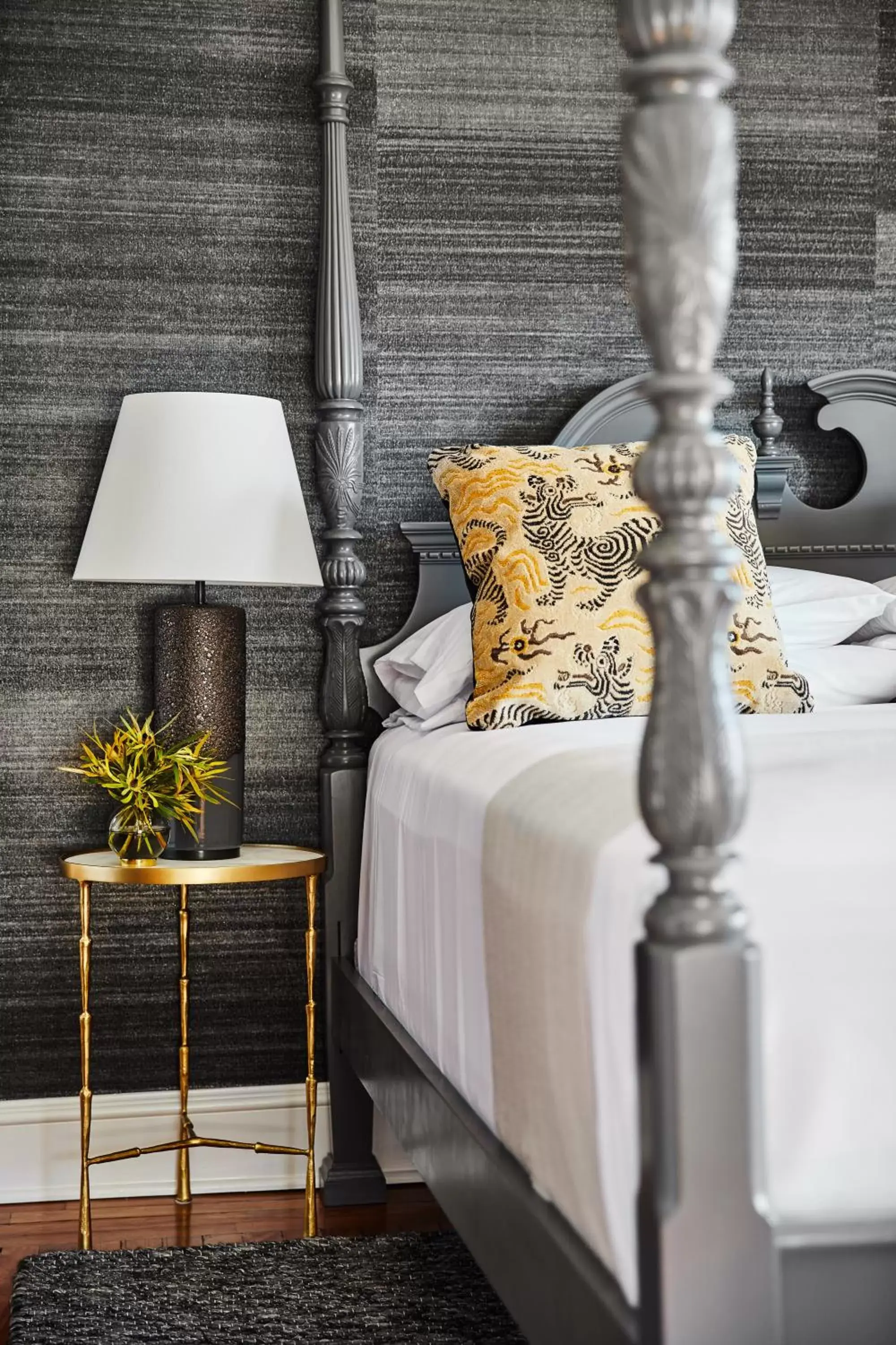 Bed in The Cliffside Inn Bed in The Cliffside Inn