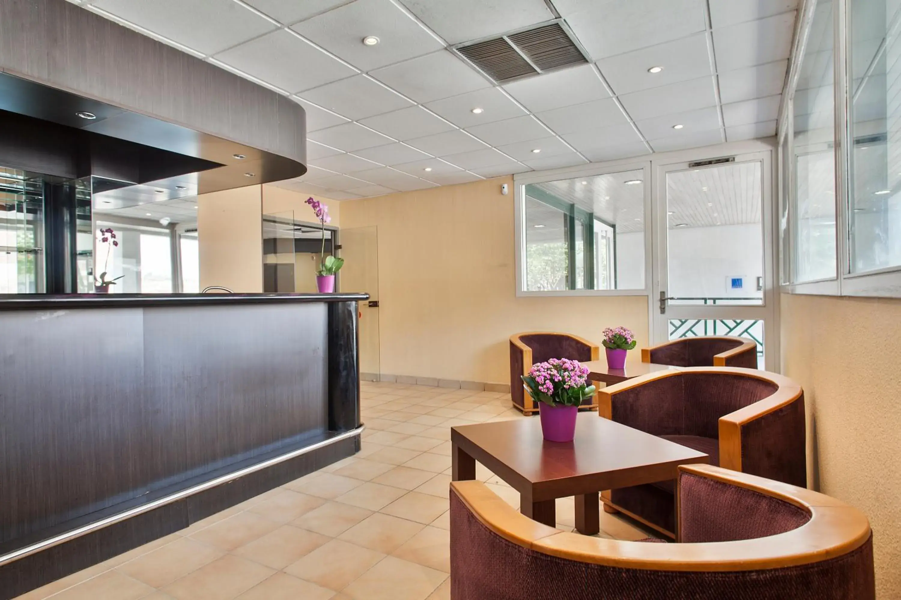 Lobby or reception in Crisol Quality Reus Lobby or reception in Crisol Quality Reus