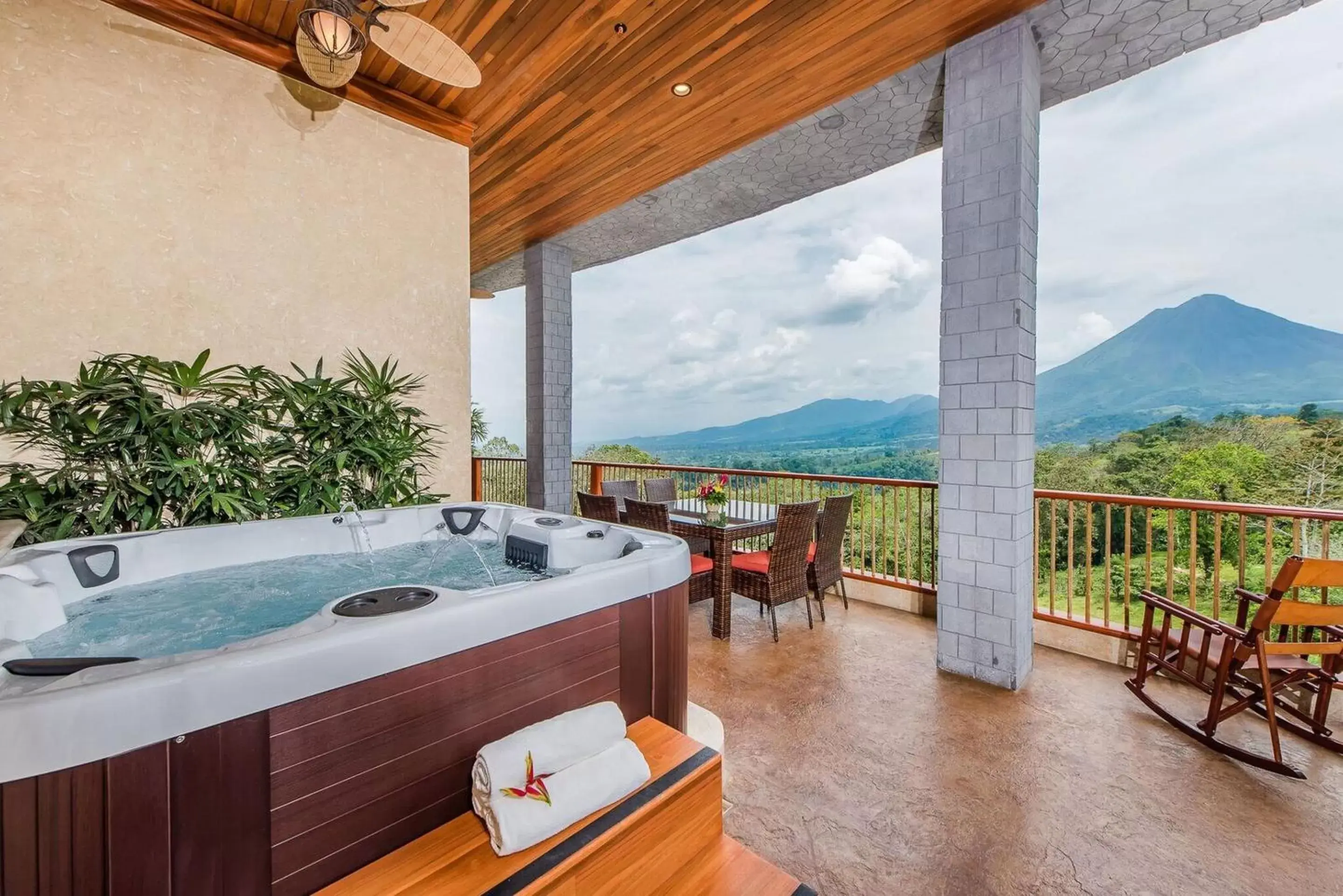 Balcony/Terrace, Mountain View in The Springs Resort & Spa at Arenal