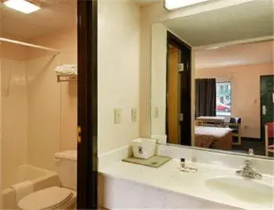 Bathroom in Super 8 by Wyndham Columbia