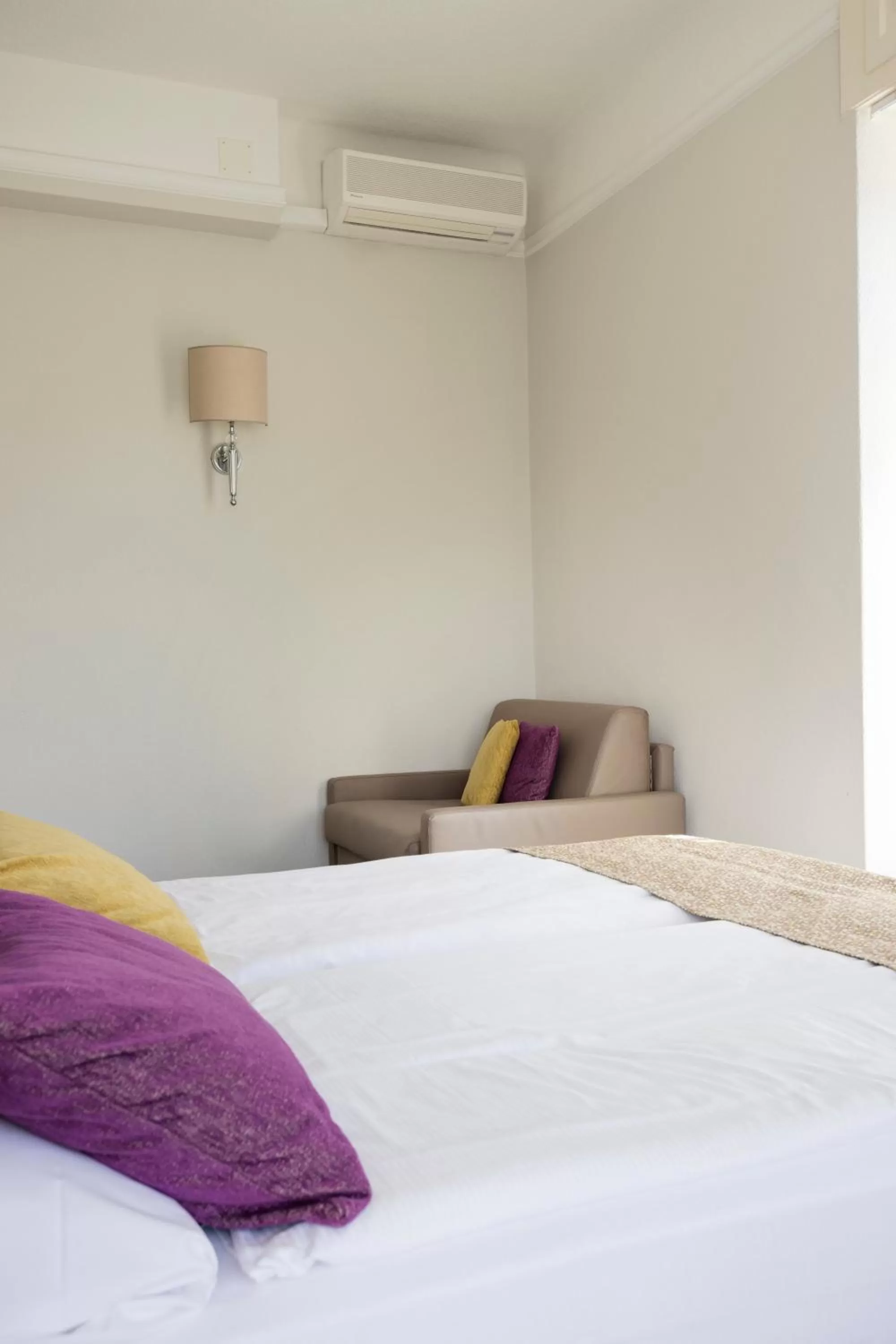 Photo of the whole room, Bed in Hotel Alexandra