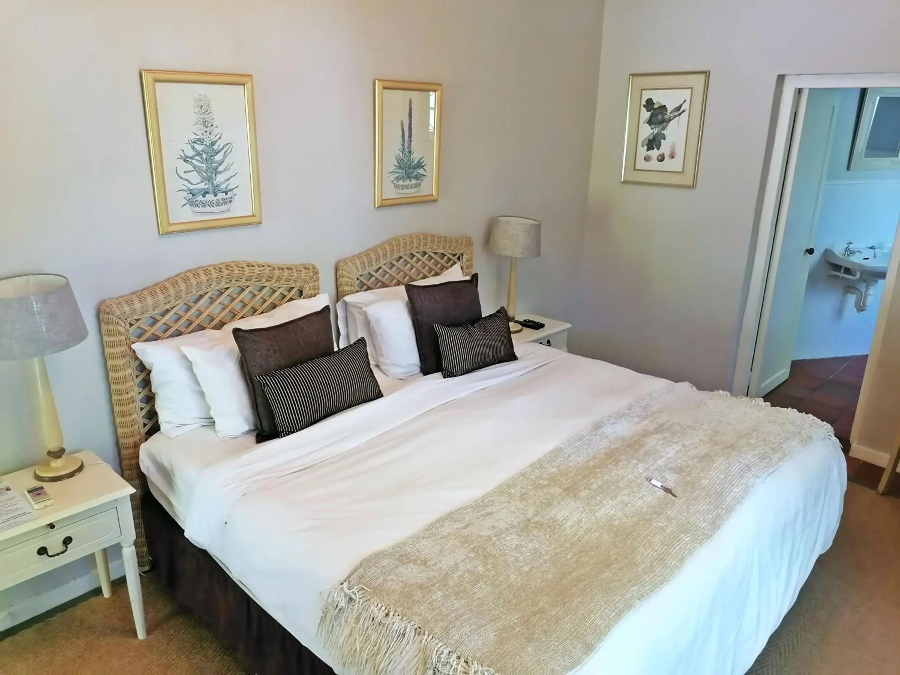 Bed in Diemersfontein Wine & Country Estate