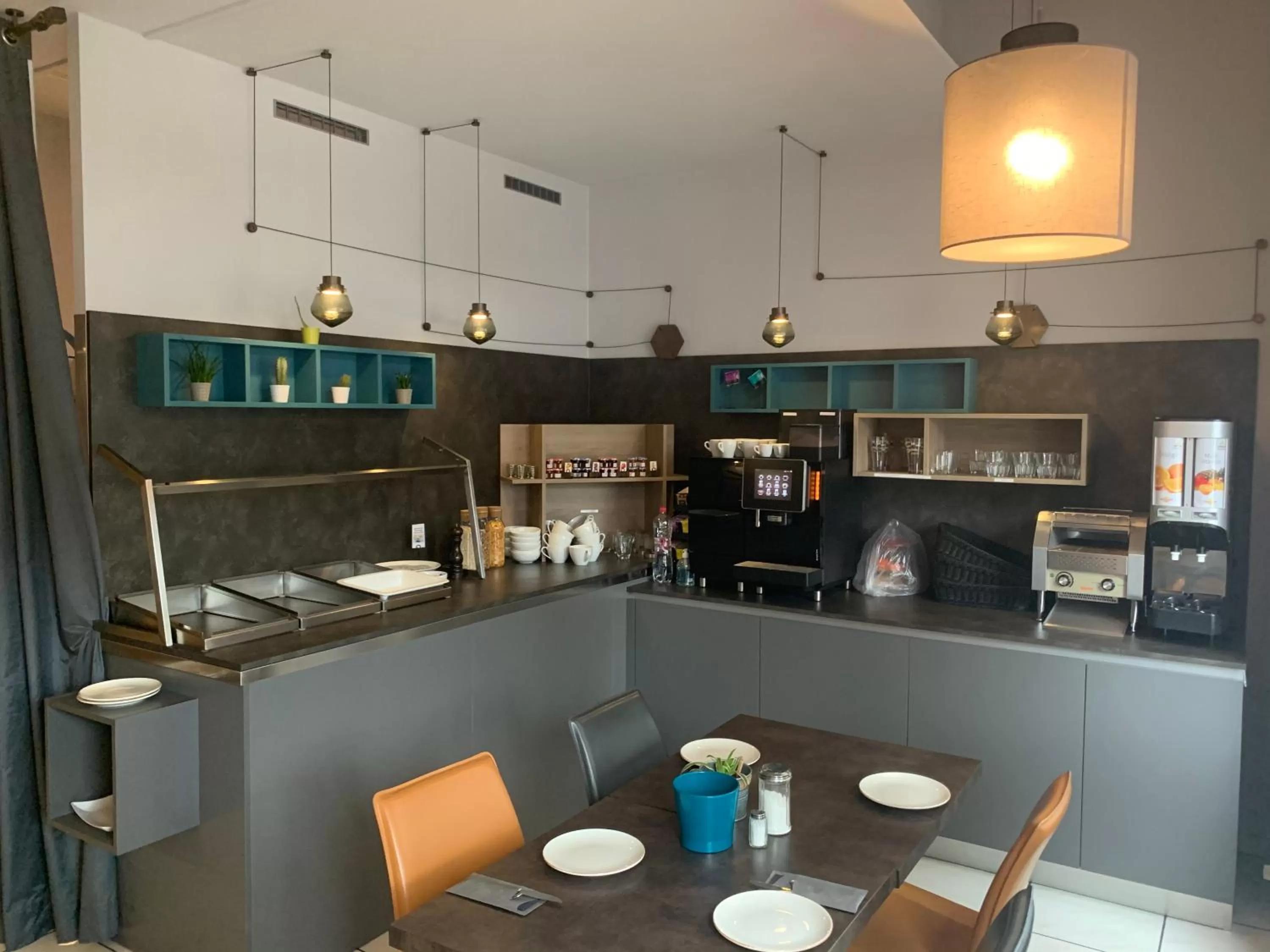 Breakfast in Hotel Resslirytti