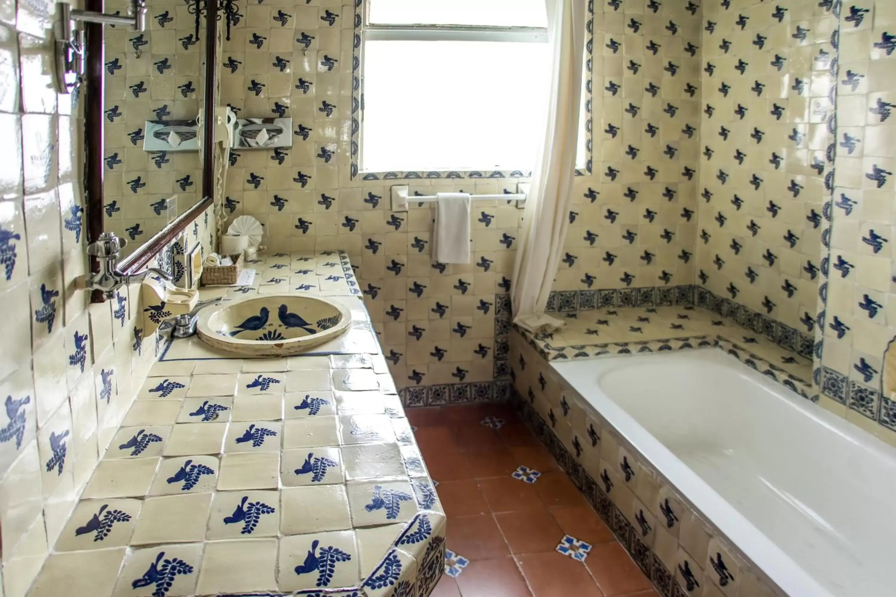 Shower, Bathroom in Hotel Posada Vista Bella