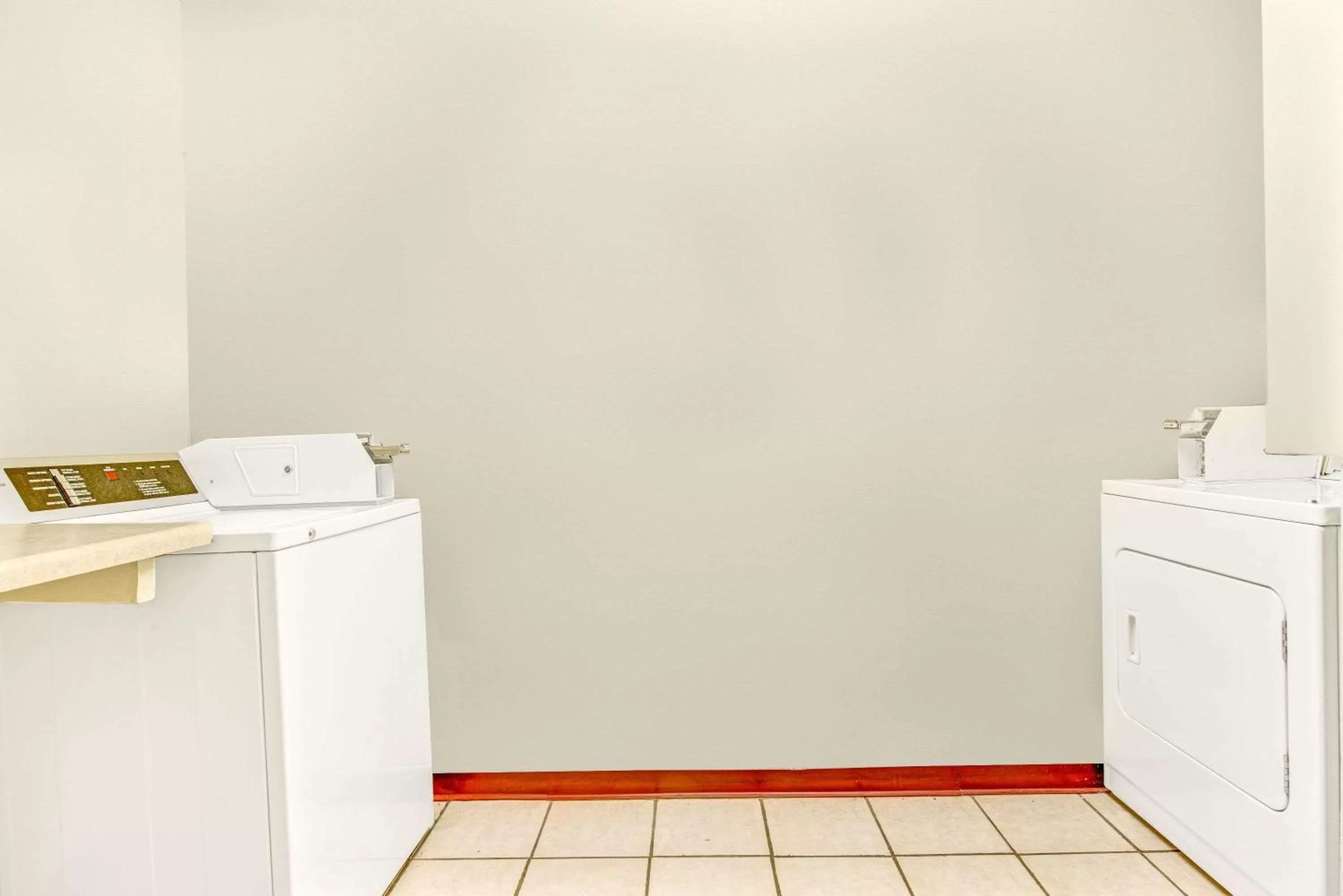 laundry in Super 8 by Wyndham San Antonio/Fiesta