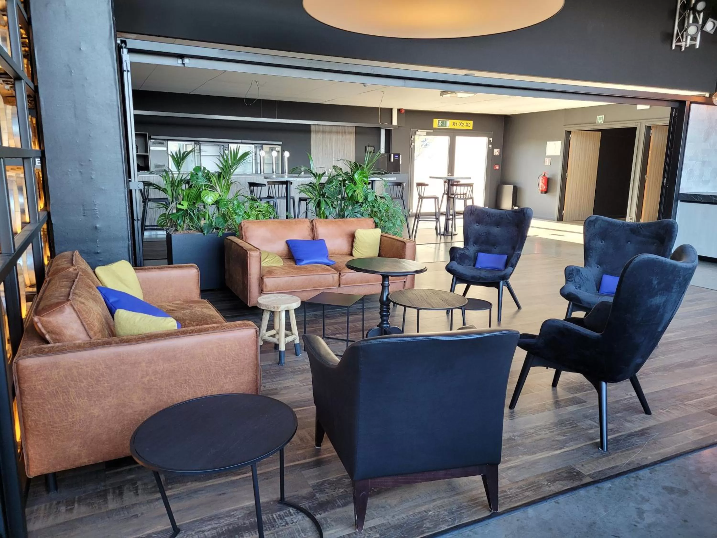 Communal lounge/ TV room in Hotel Stayen