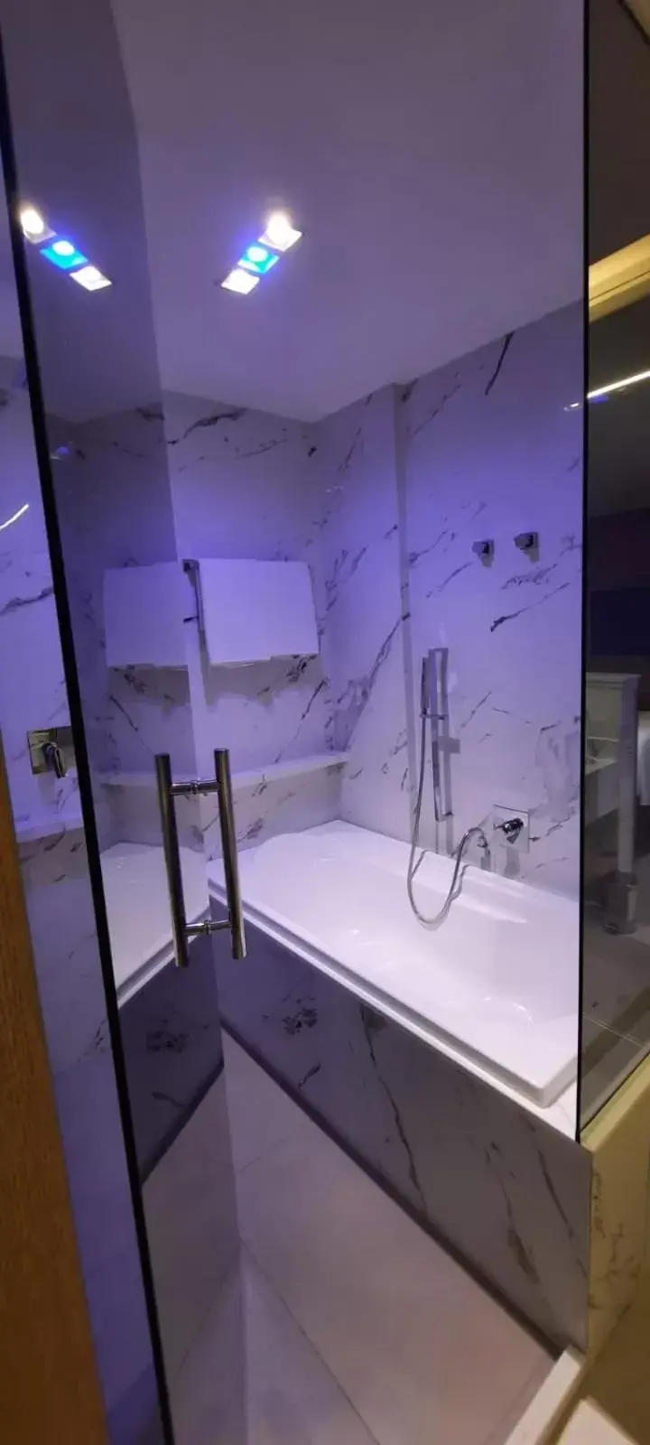 Bathroom in Marano Hotel