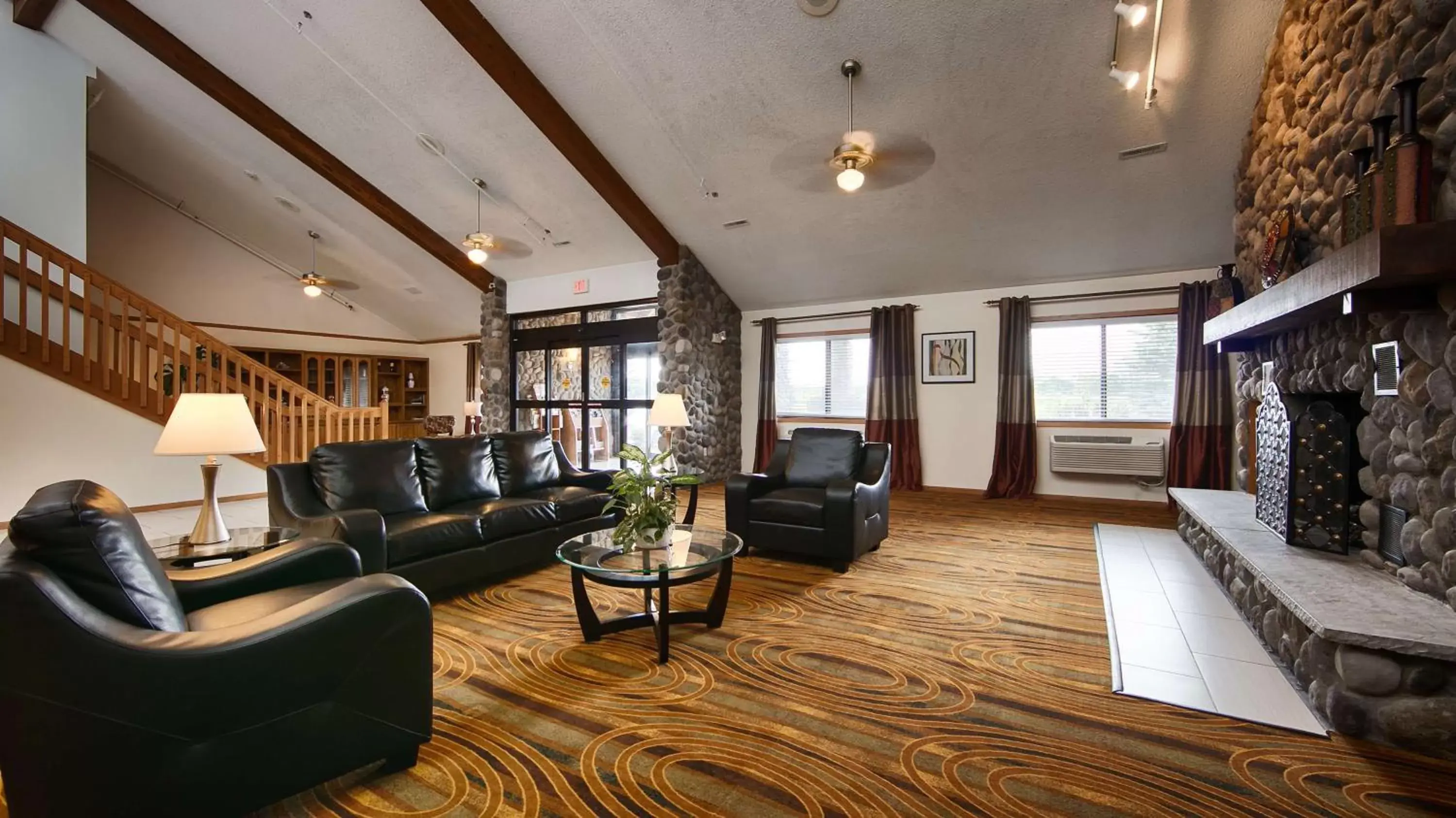 Lobby or reception, Seating Area in Best Western Germantown Inn