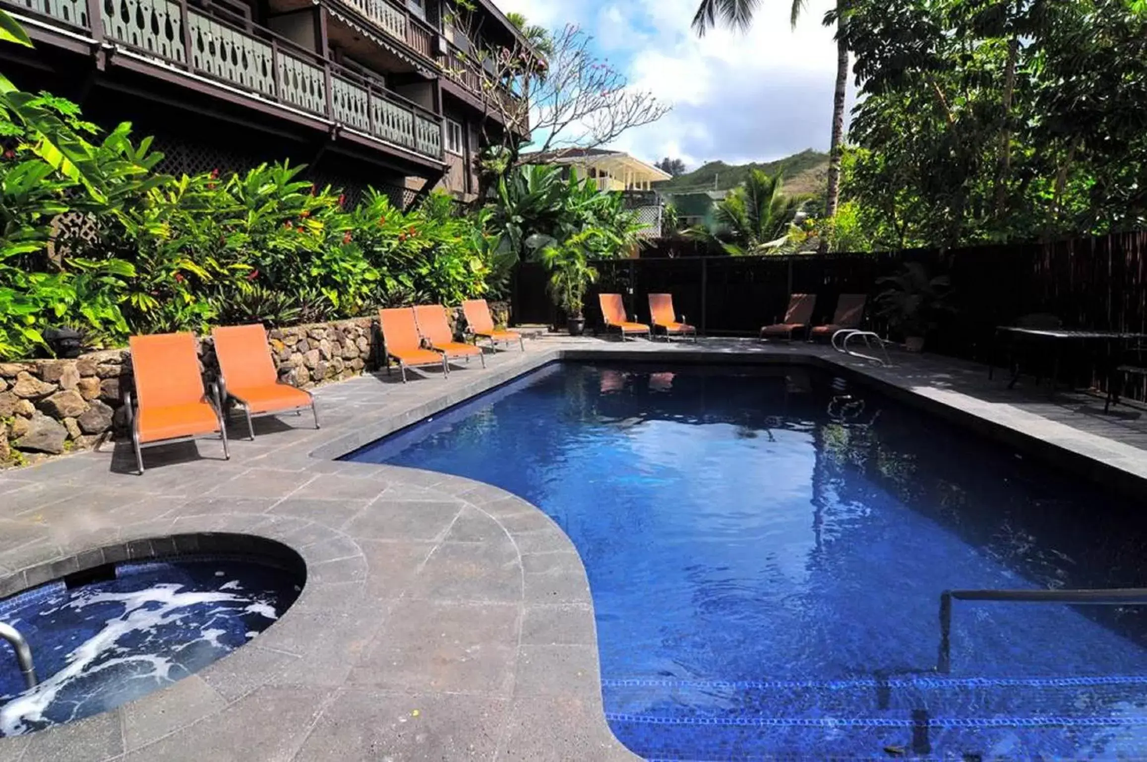 Swimming Pool in Paradise Bay Resort