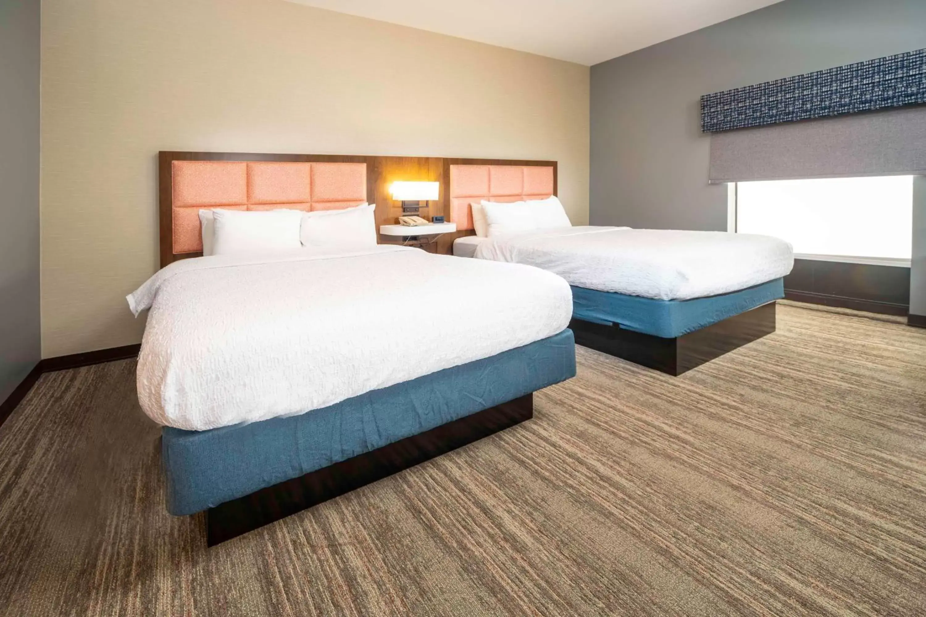 Bed in Hampton Inn By Hilton And Suites New Iberia