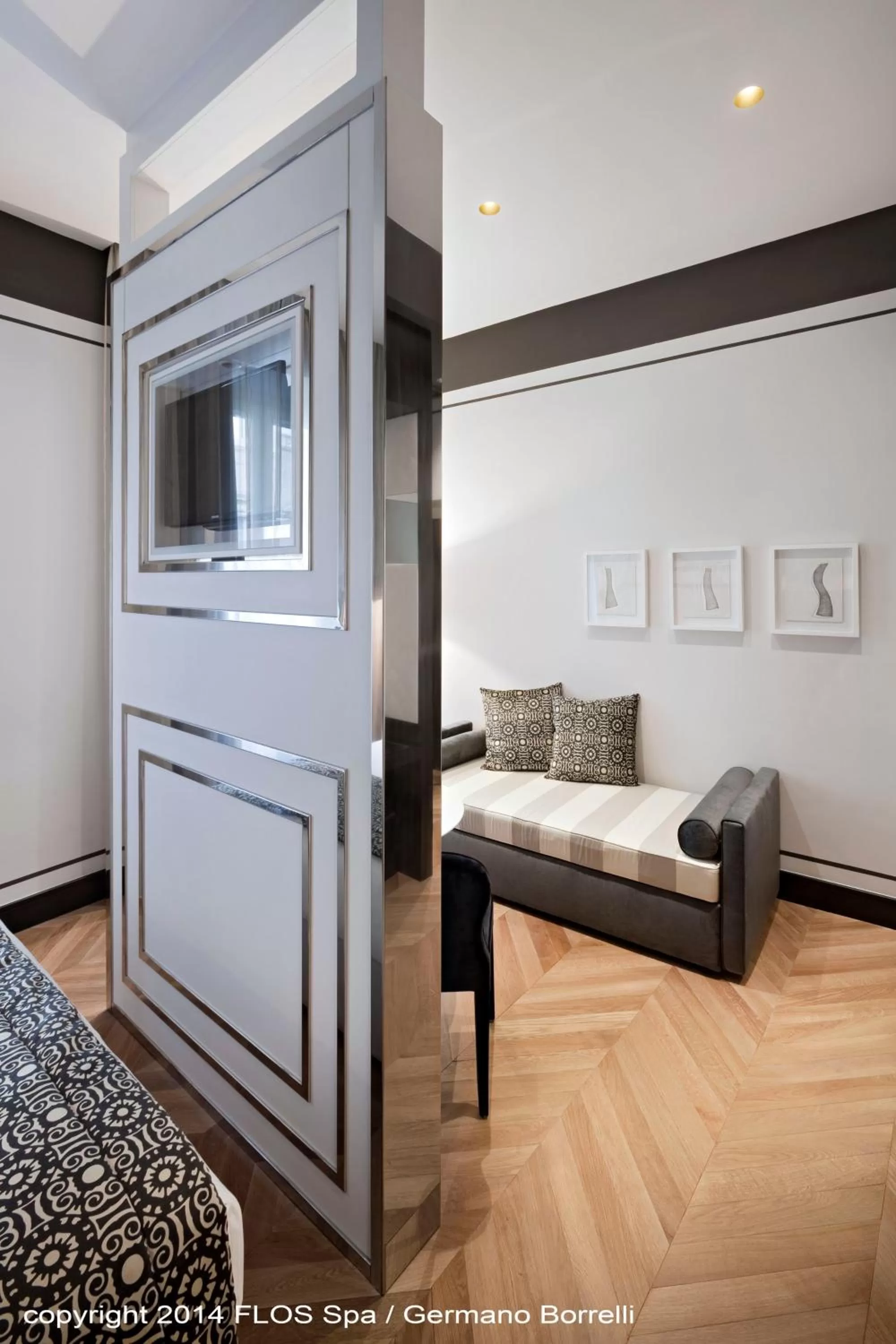 TV and multimedia, Bed in Corso 281 Luxury Suites