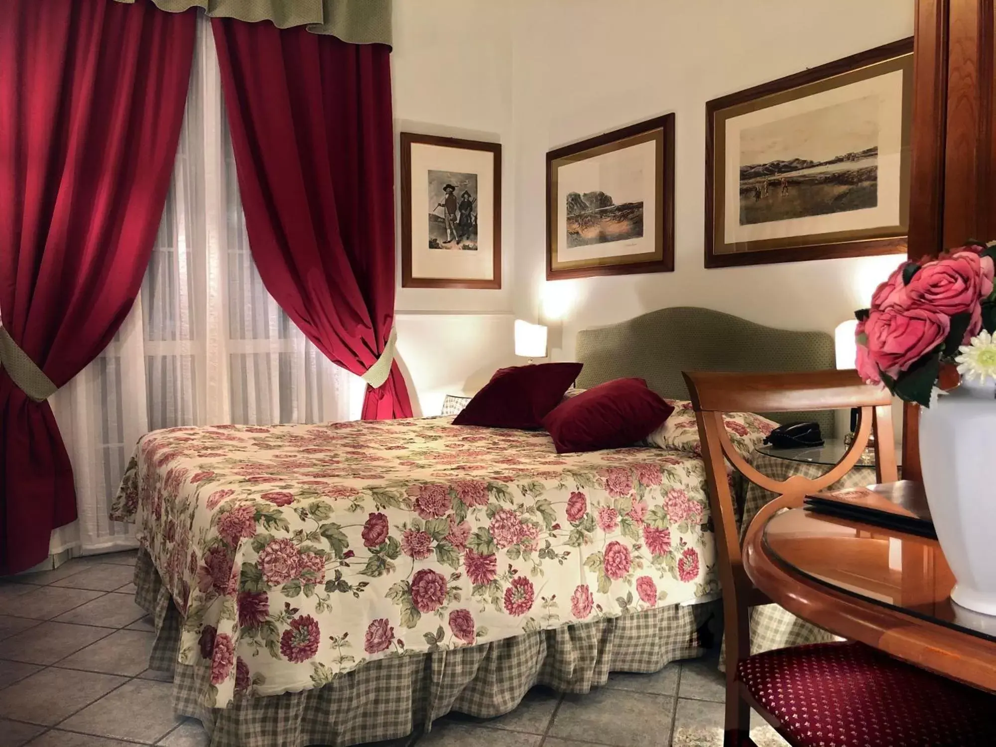 Bedroom, Bed in Hotel Rosary Garden