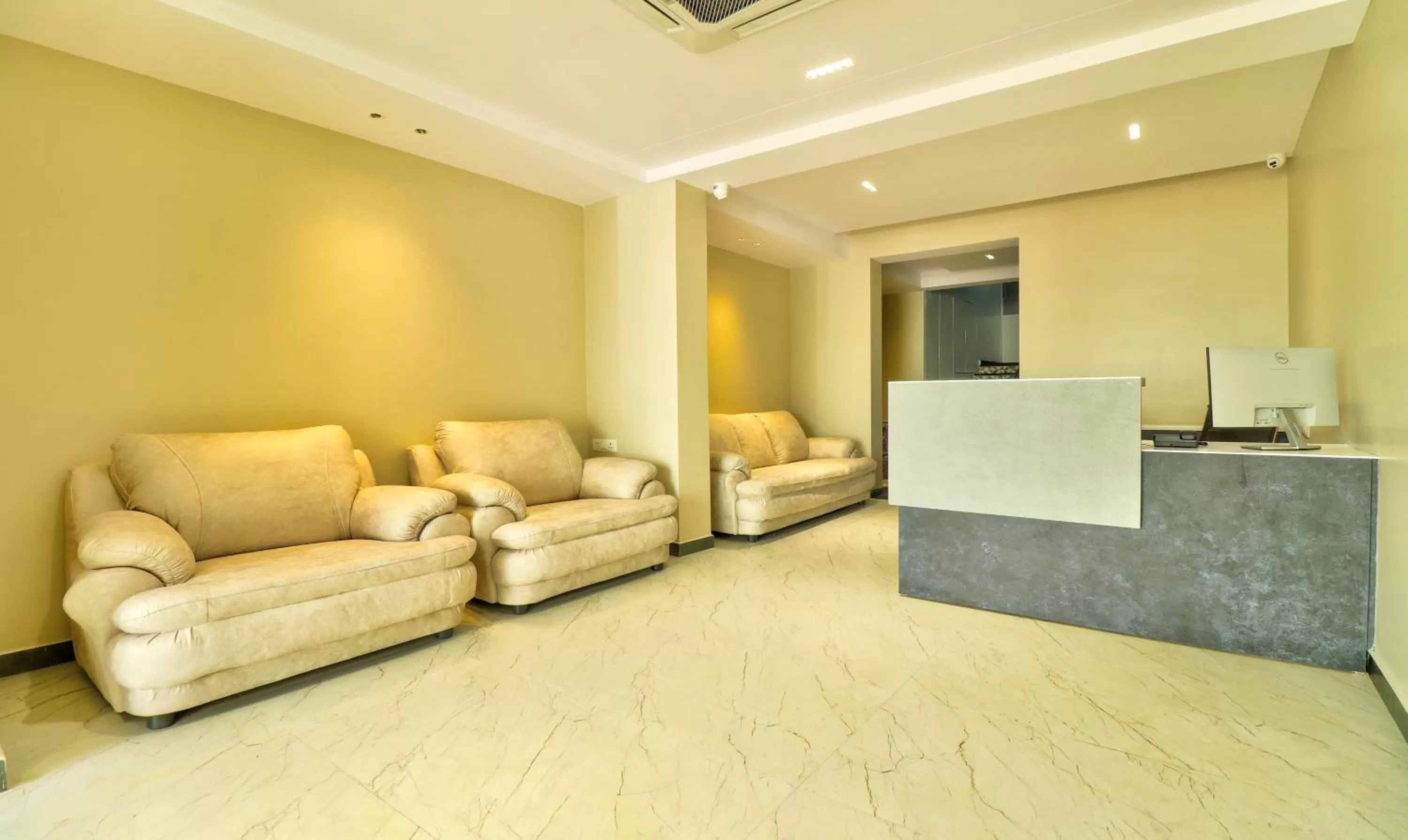 Seating area in Treebo Sriz Cozy Seethamadhara