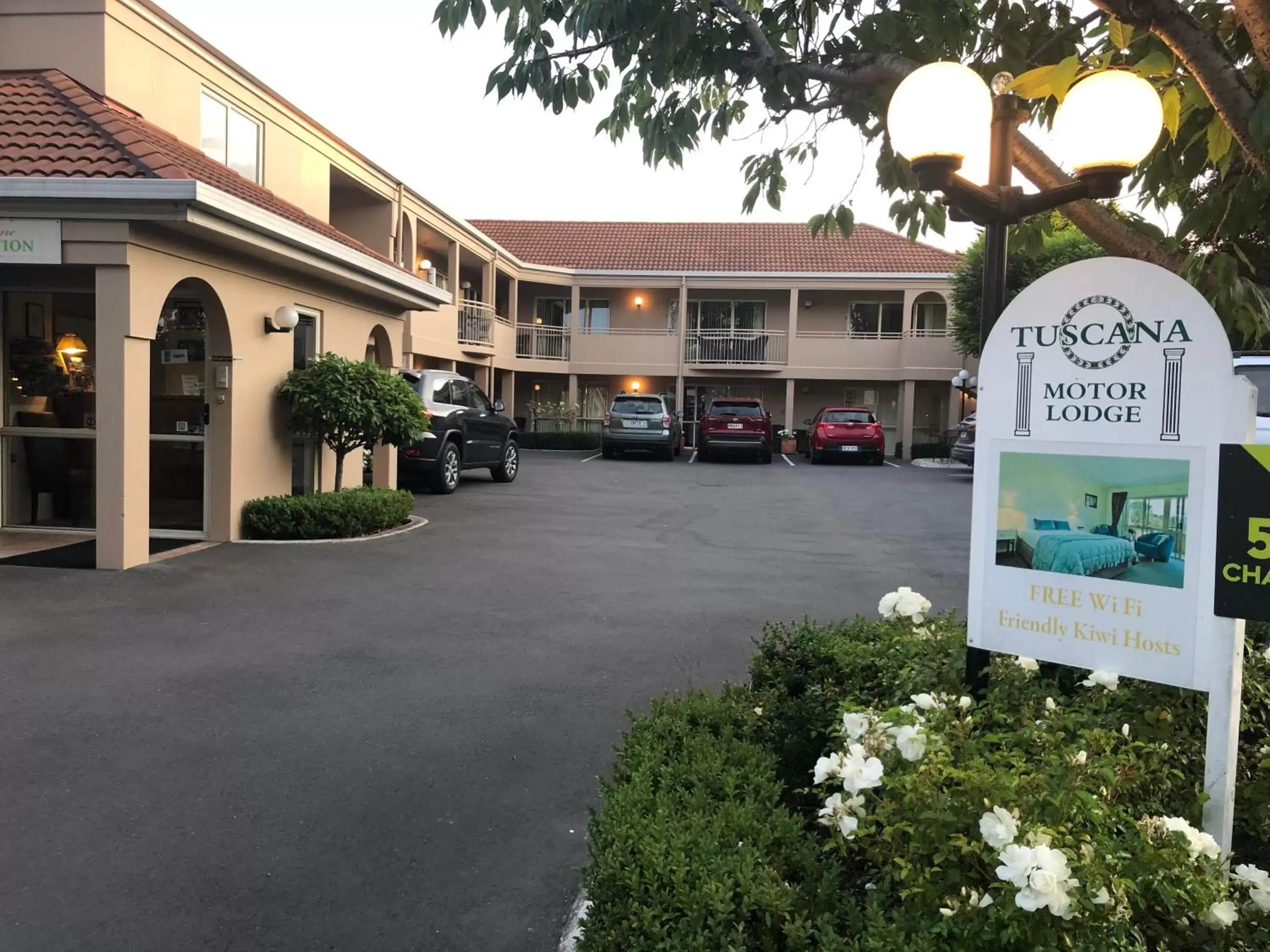 Property Building in Tuscana Motor Lodge