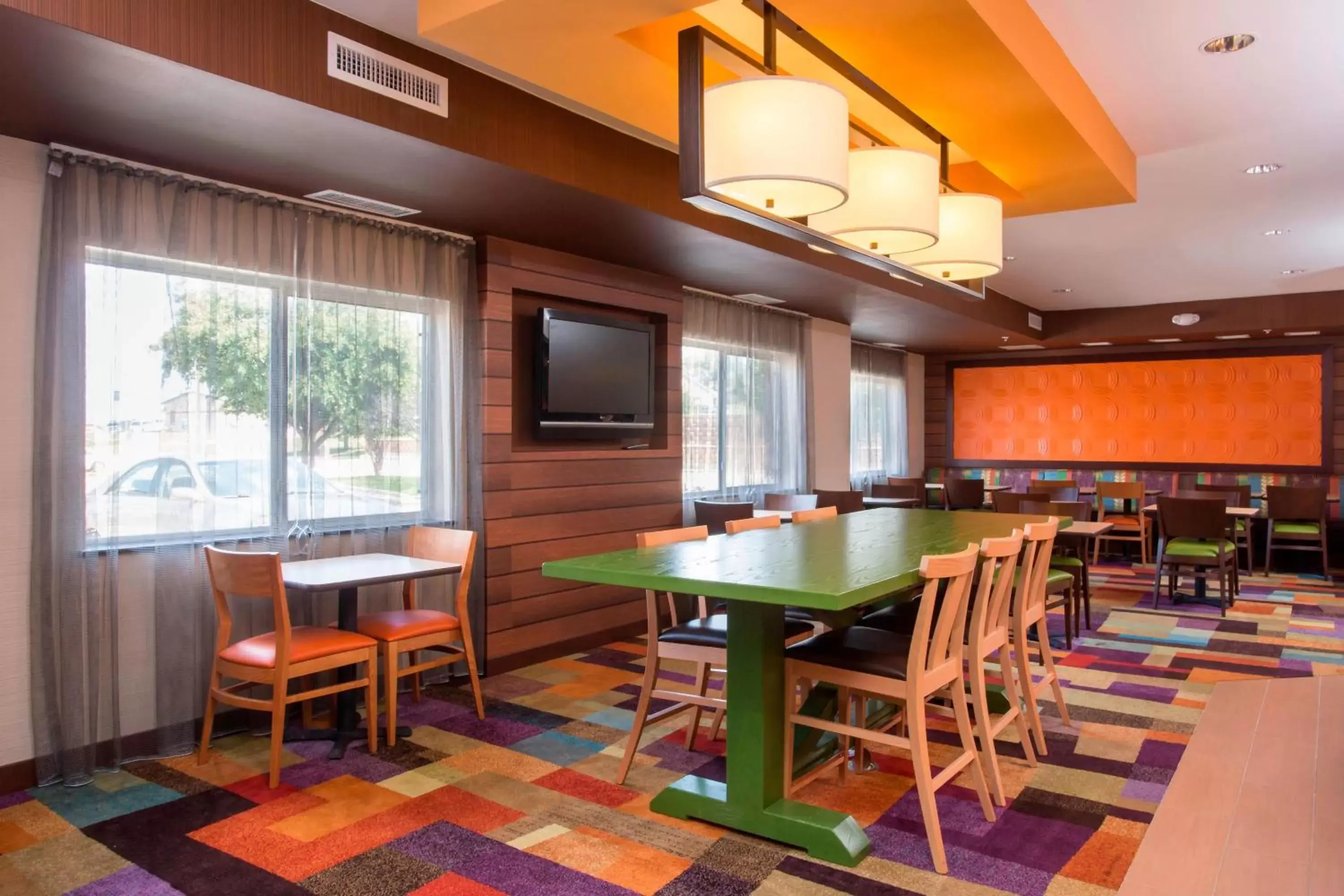 Restaurant/places to eat in Fairfield Inn & Suites Temple Belton