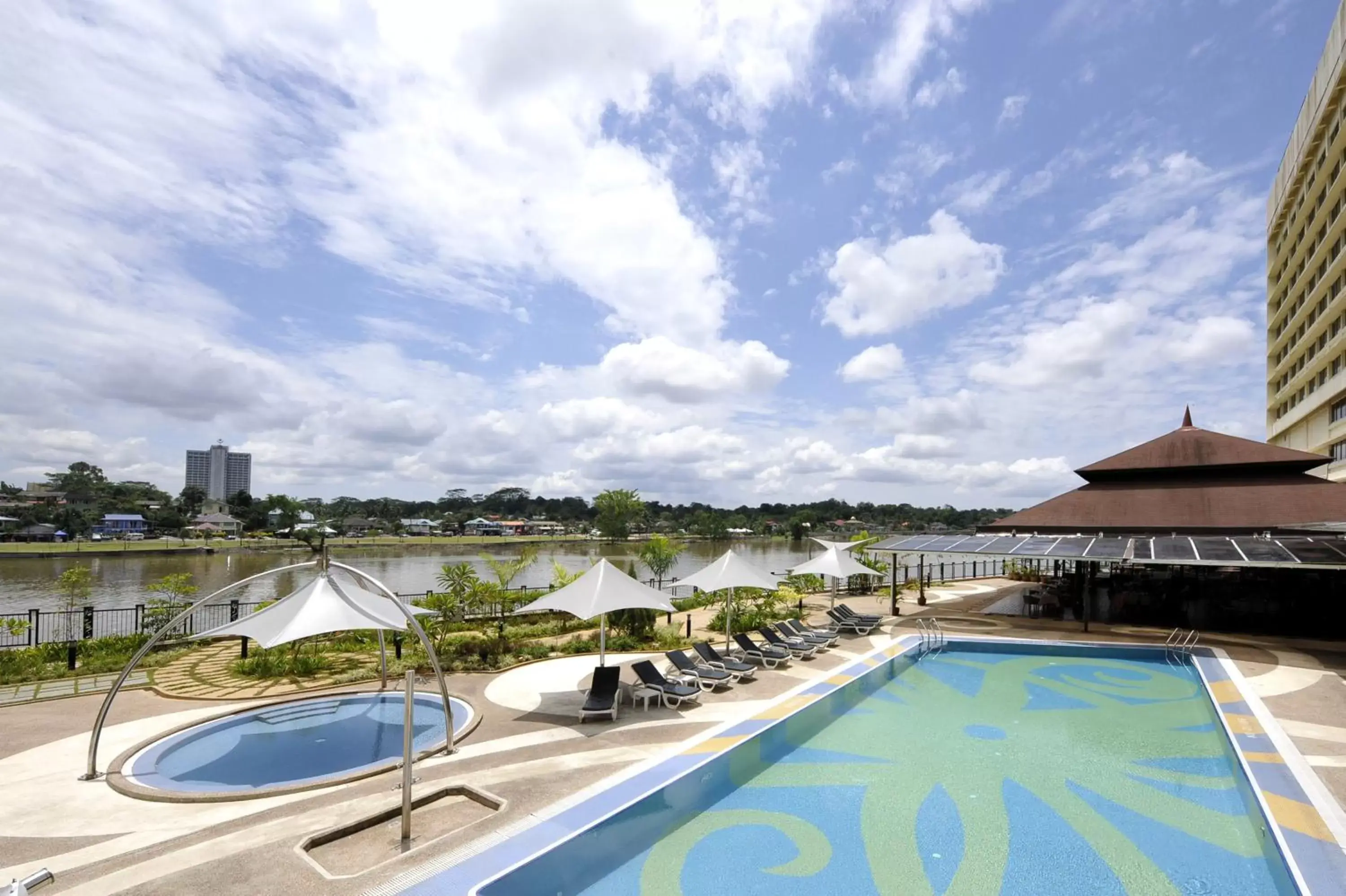 Swimming Pool in Grand Margherita Hotel